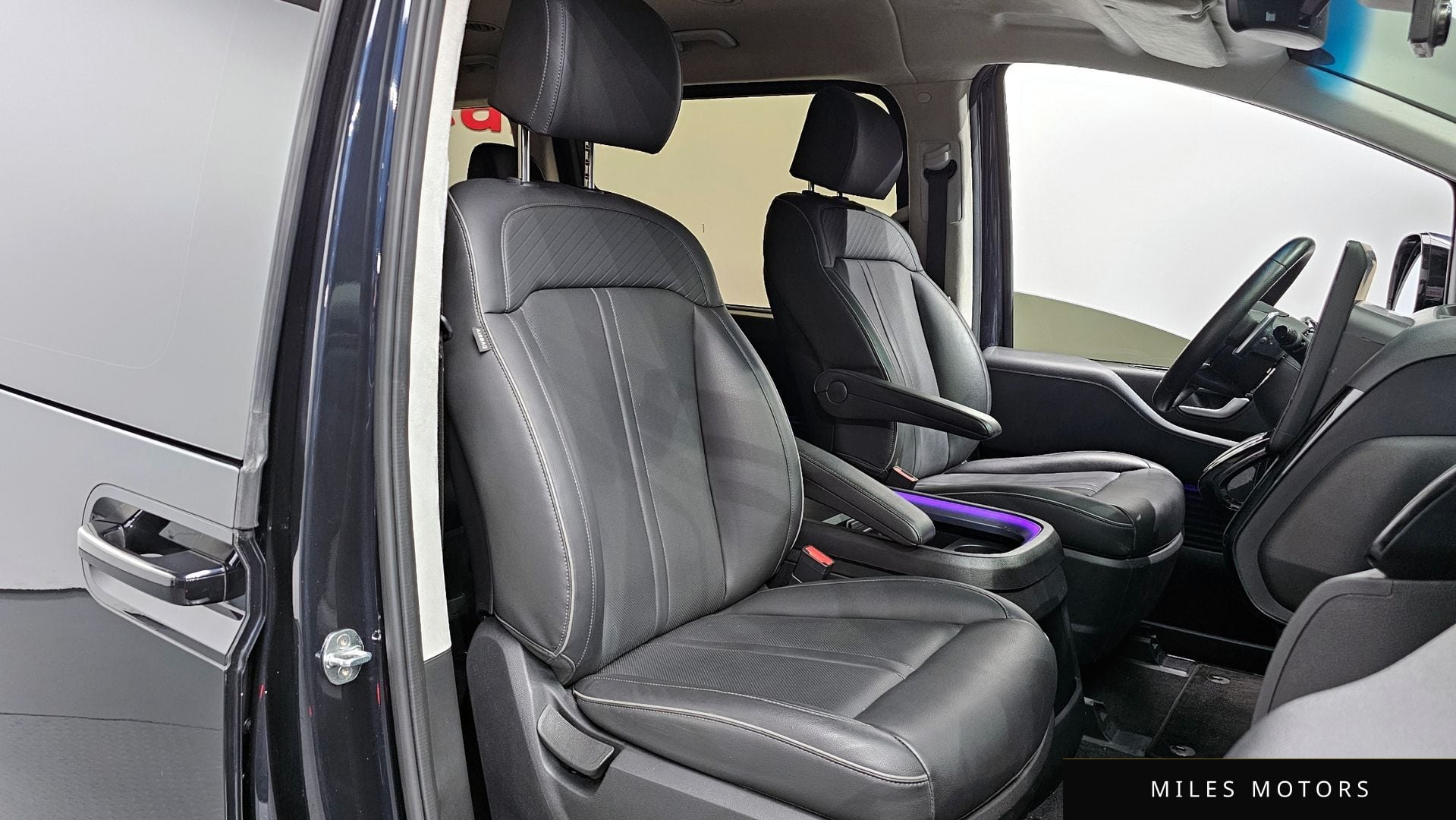 Hyundai Staria 2022 — миниатюра 10