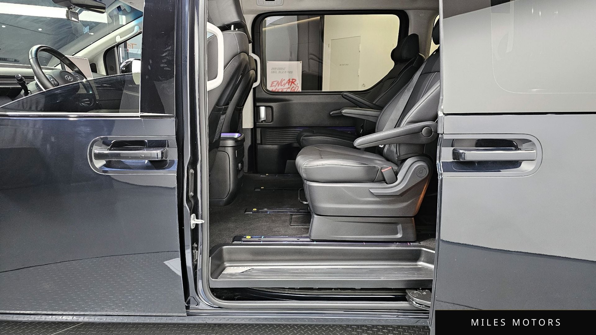 Hyundai Staria 2022 — миниатюра 12