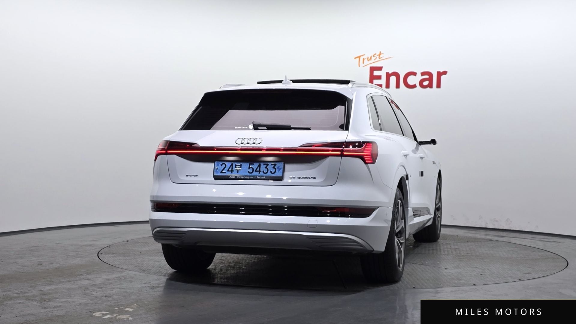 Audi e-tron 2021 — миниатюра 4
