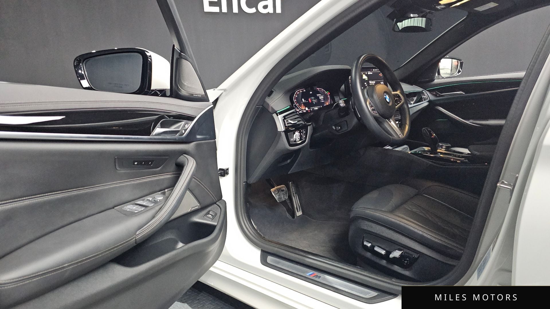 BMW 5 Series (G30) 2023 — миниатюра 10