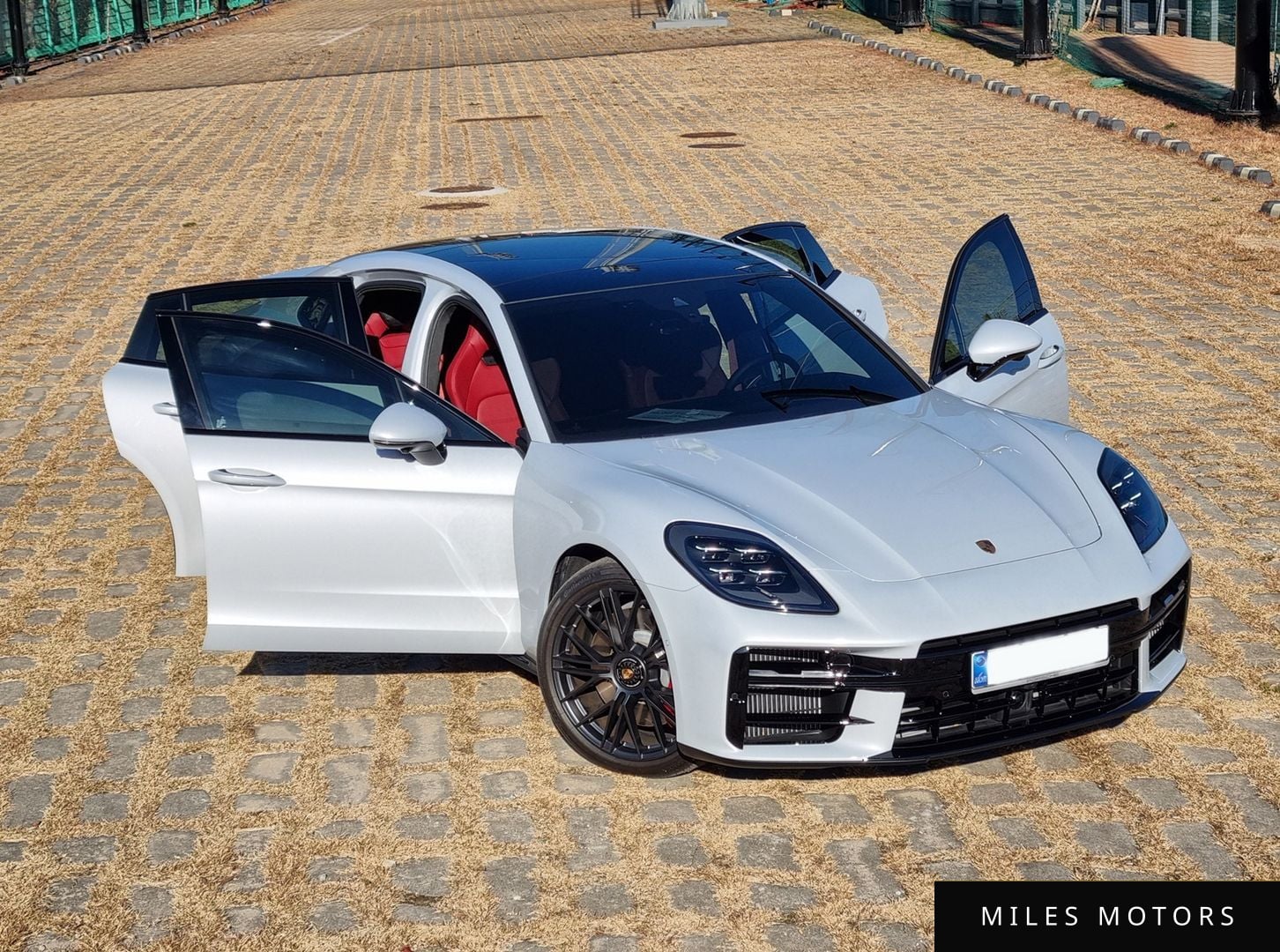Porsche Panamera 2025 — миниатюра 7