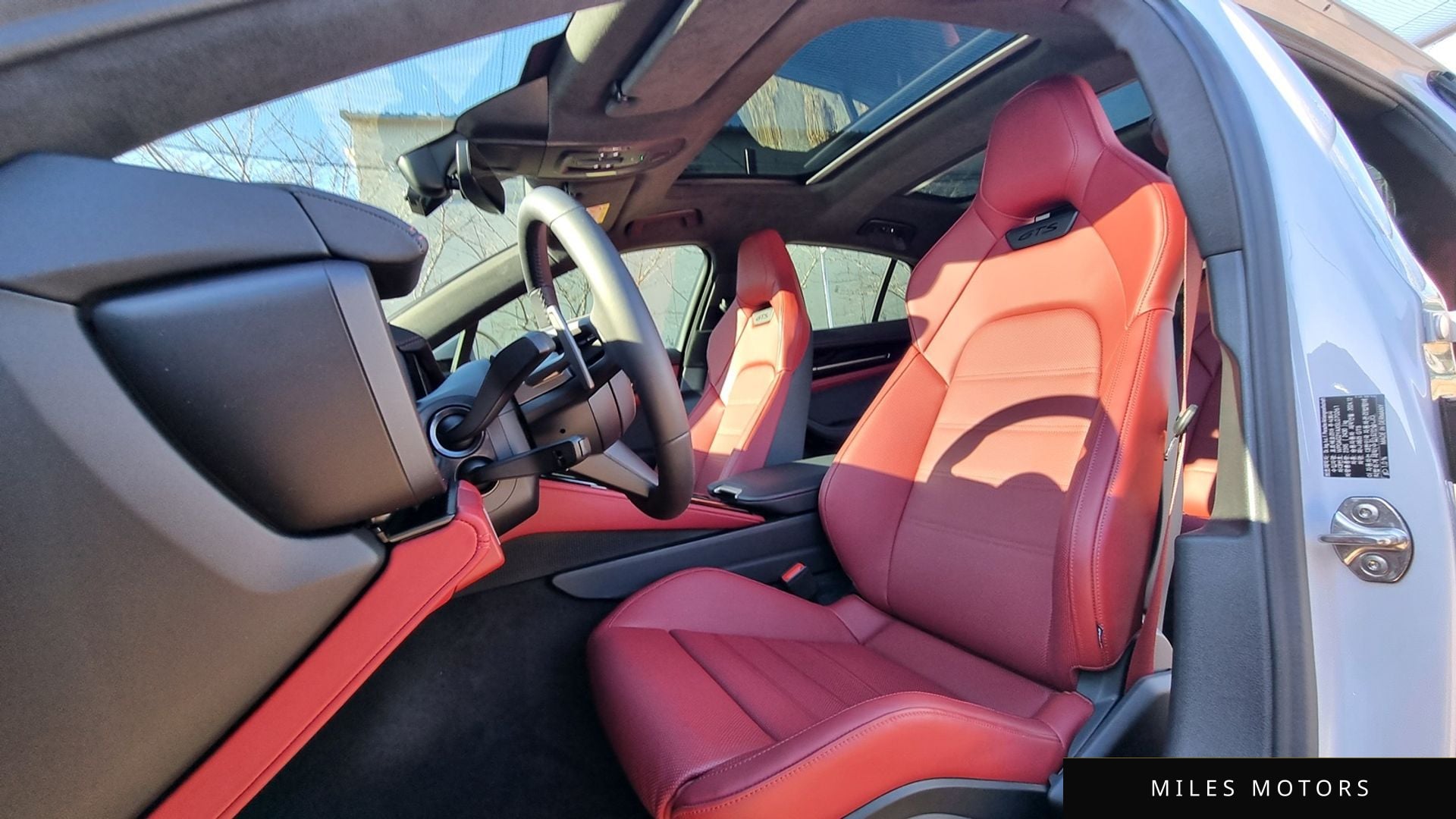 Porsche Panamera 2025 — миниатюра 11