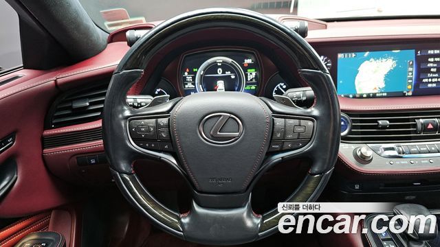Лексус LS500h 2019 — миниатюра 13