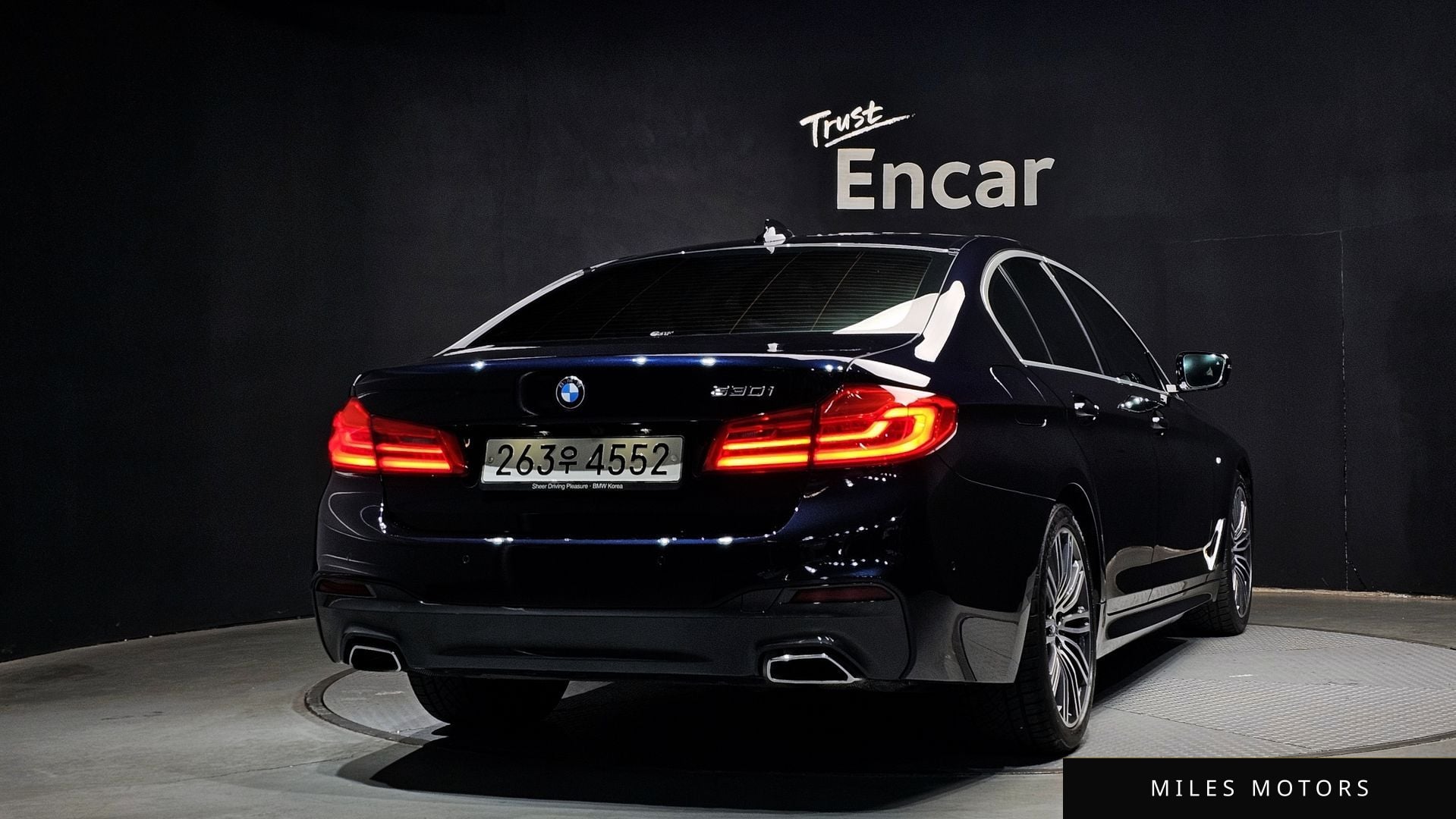 BMW 5 Series (G30) 2020 — миниатюра 2