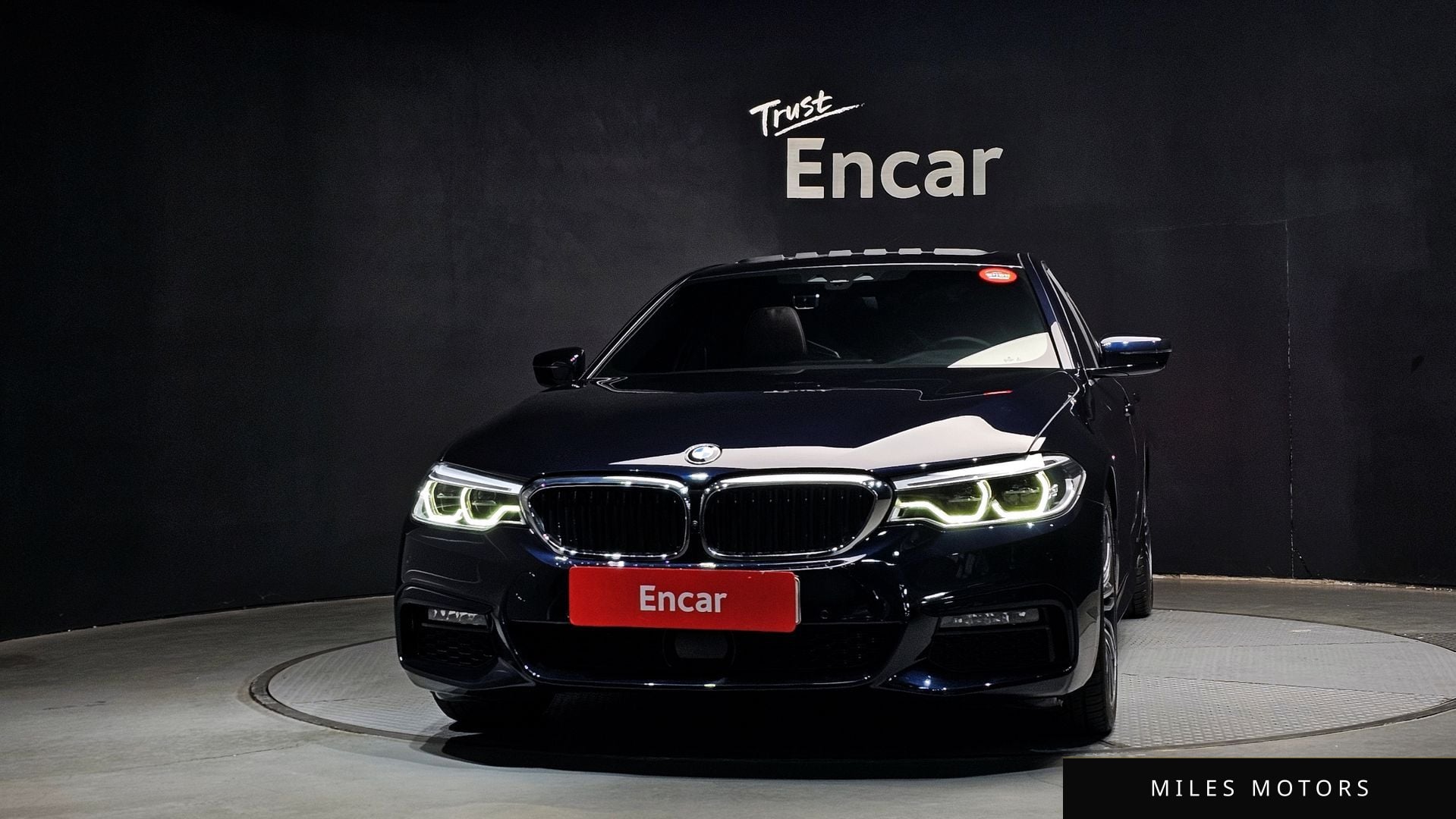 BMW 5 Series (G30) 2020 — миниатюра 3