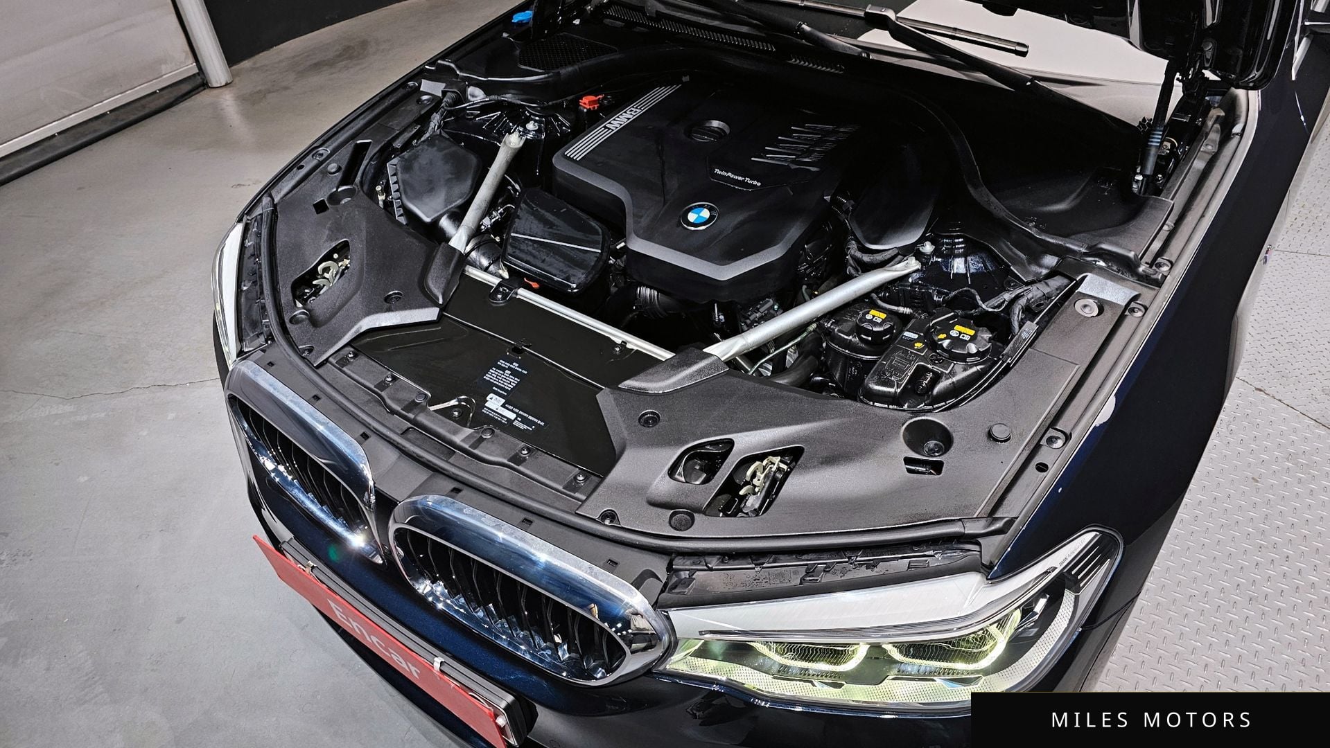 BMW 5 Series (G30) 2020 — миниатюра 6