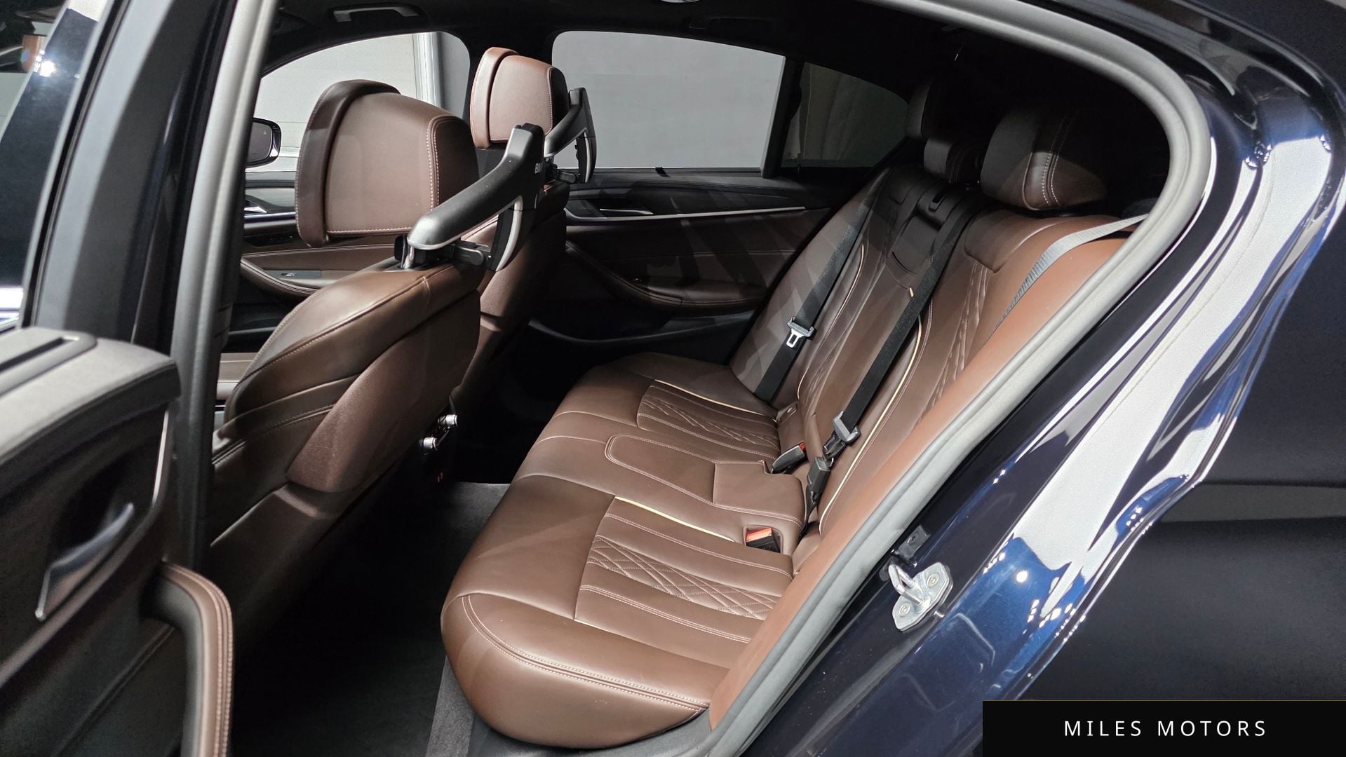 BMW 5 Series (G30) 2020 — миниатюра 12