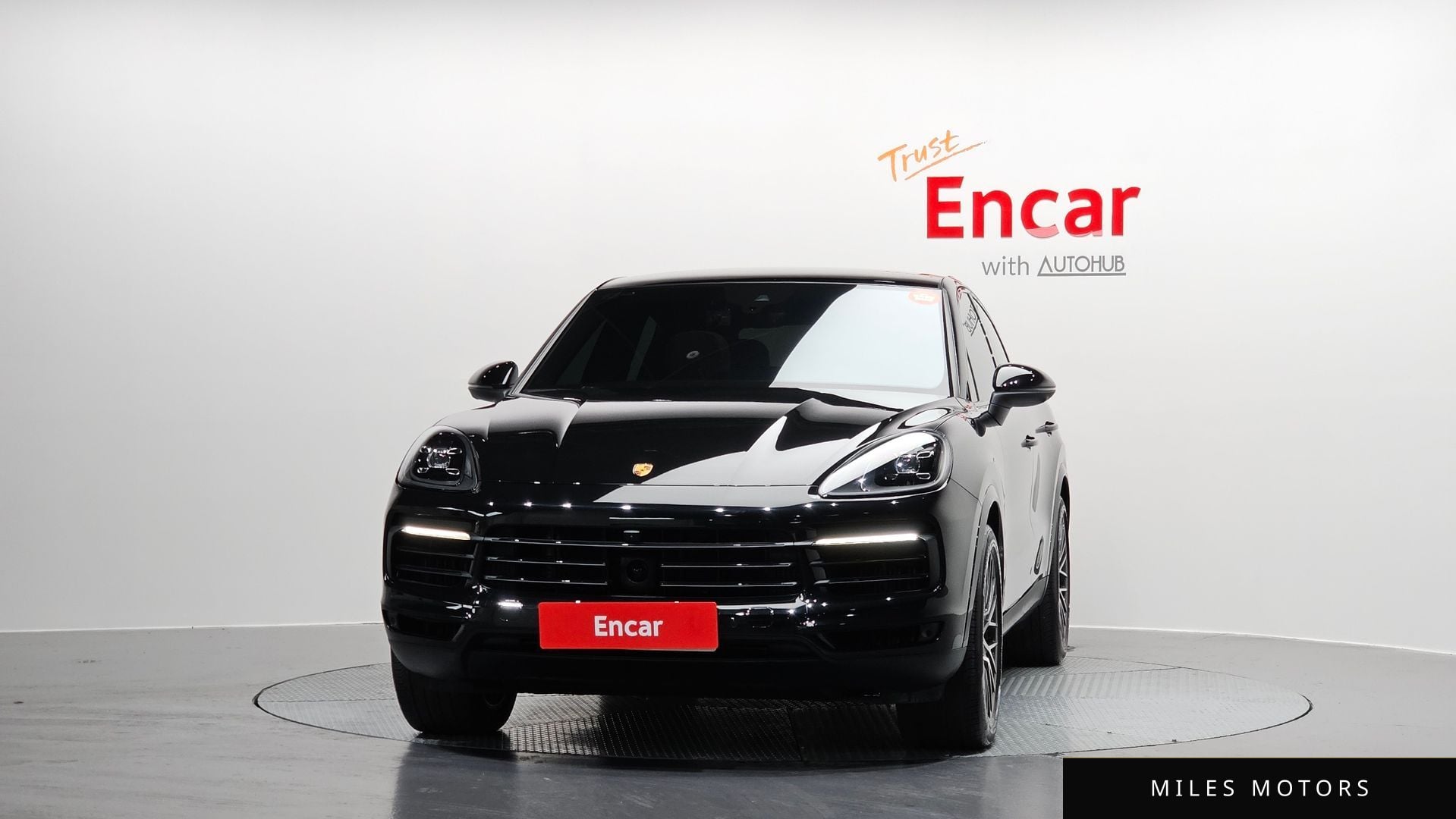 Porsche Cayenne 2023 — миниатюра 3