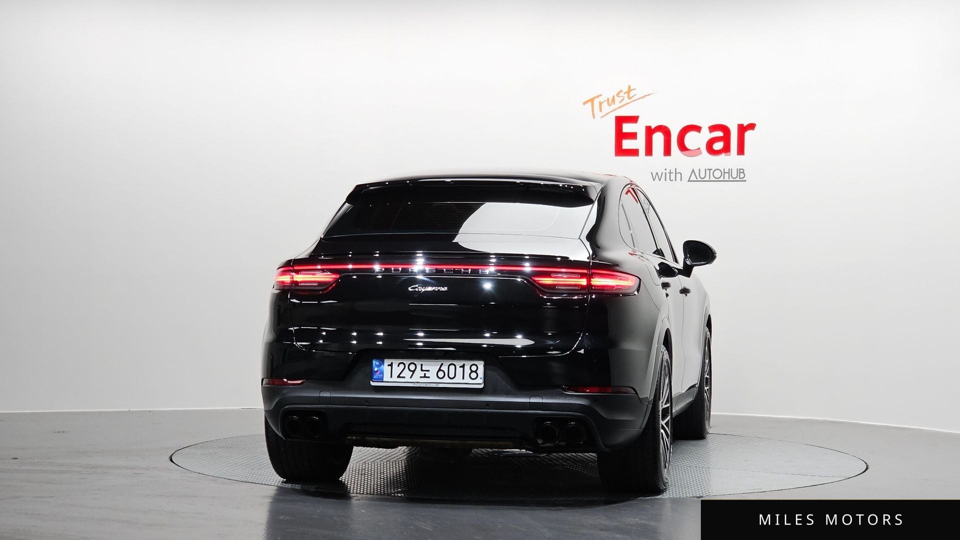 Porsche Cayenne 2023 — миниатюра 4