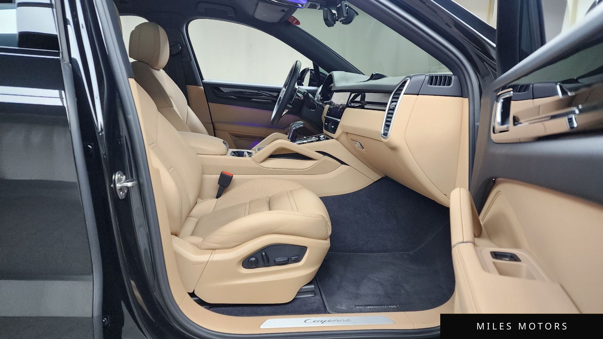 Porsche Cayenne 2023 — миниатюра 11