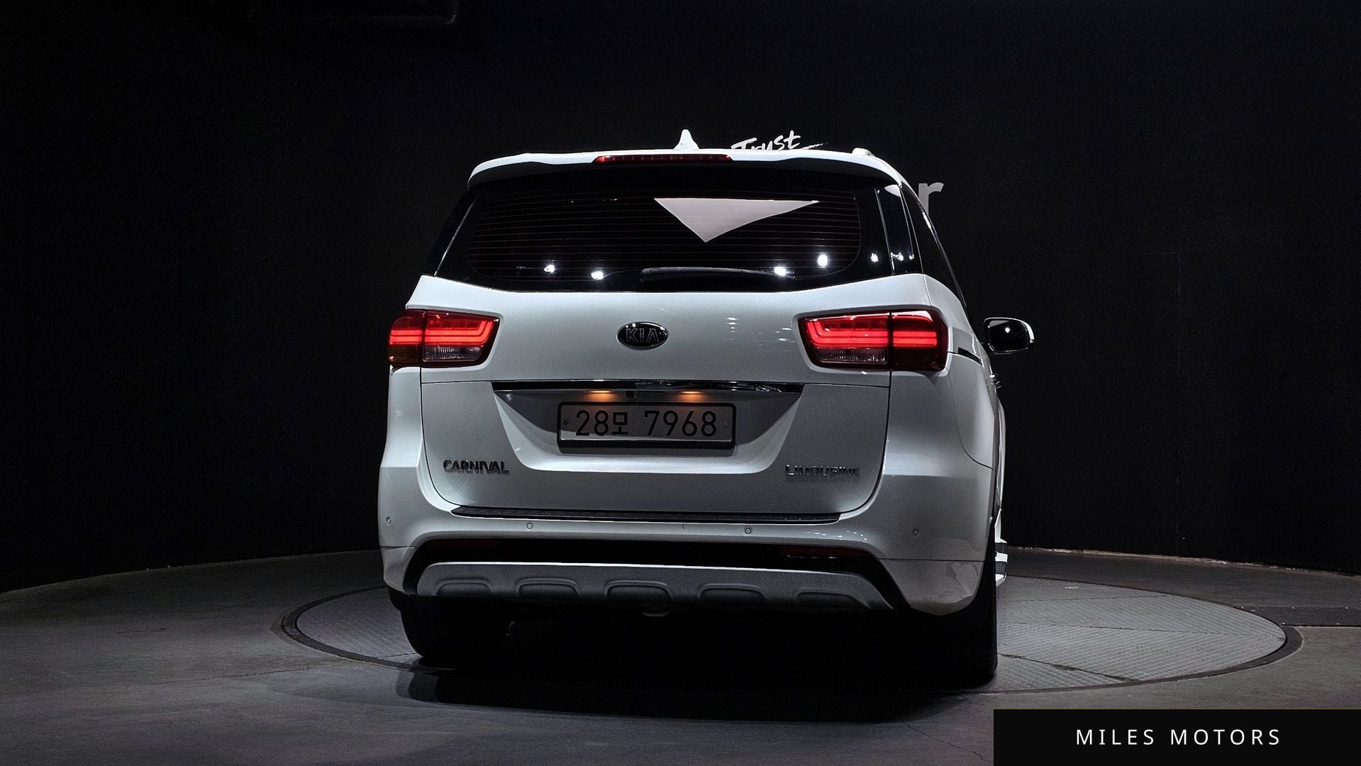 Kia Canival 2016 — миниатюра 4