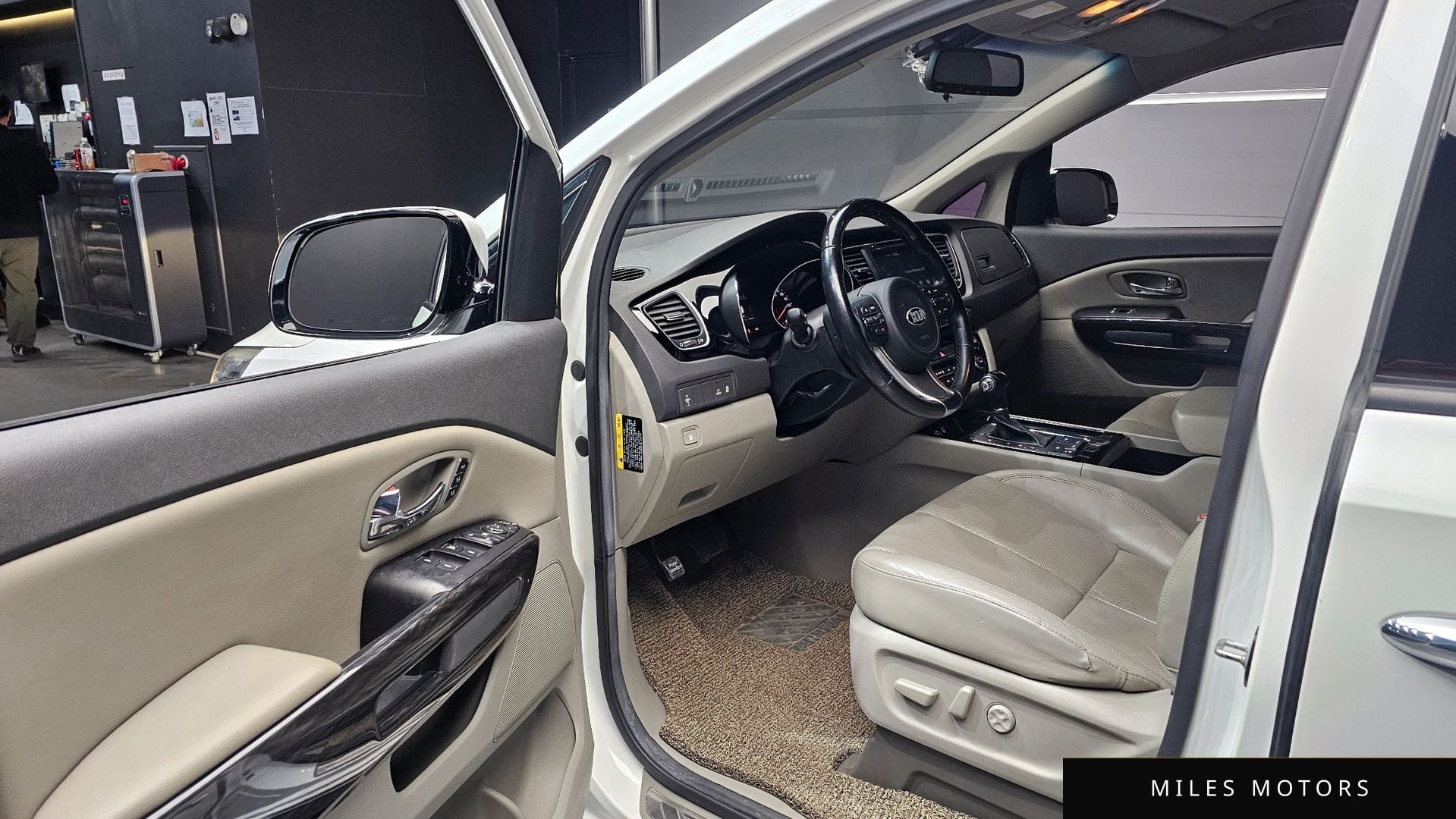 Kia Canival 2016 — миниатюра 10