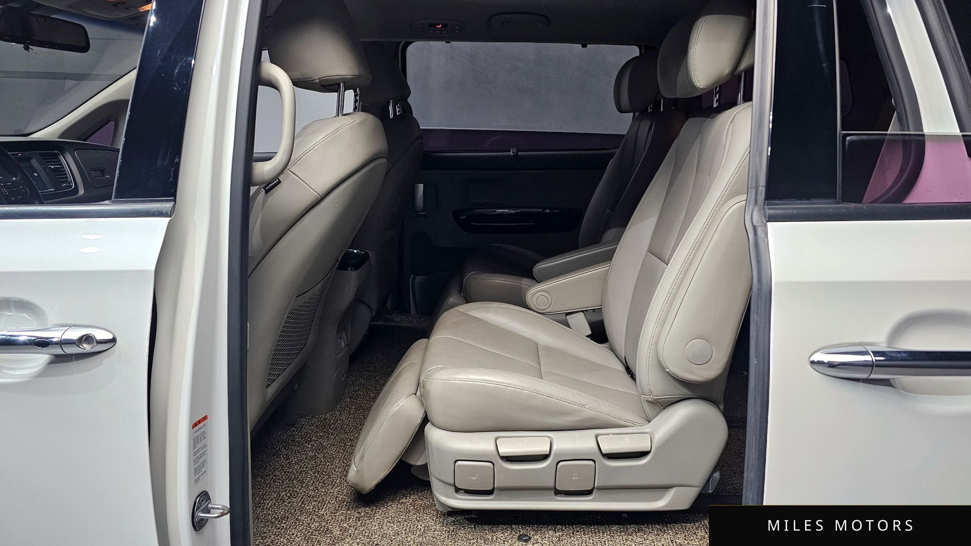 Kia Canival 2016 — миниатюра 12