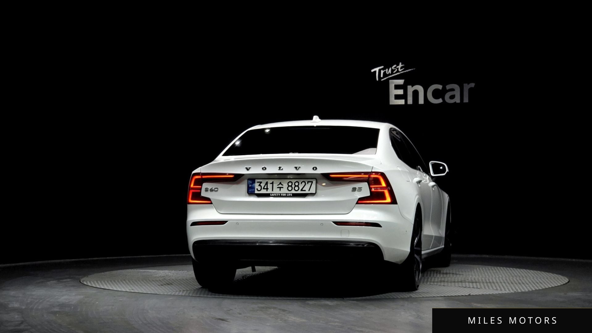 Volvo S60 2023 — миниатюра 4