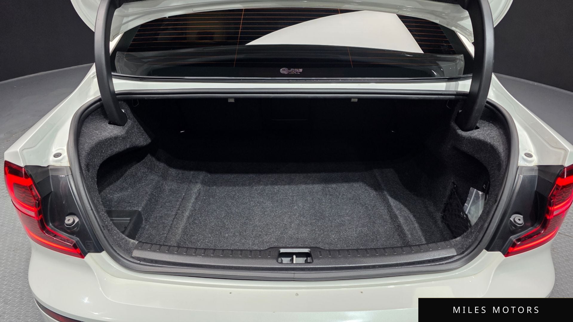 Volvo S60 2023 — миниатюра 20