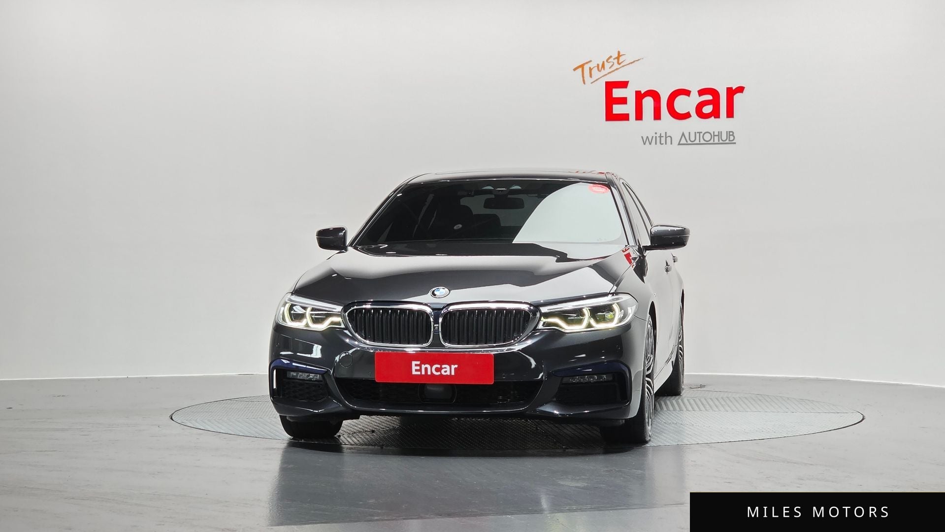 BMW 5 Series (G30) 2020 — миниатюра 3