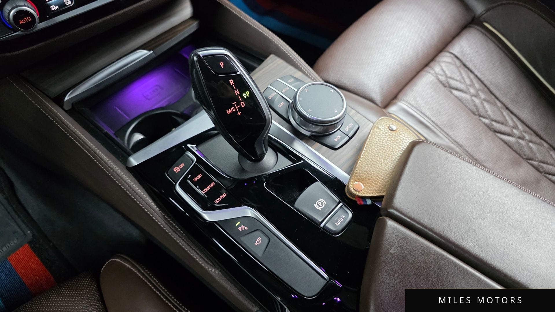 BMW 5 Series (G30) 2020 — миниатюра 9