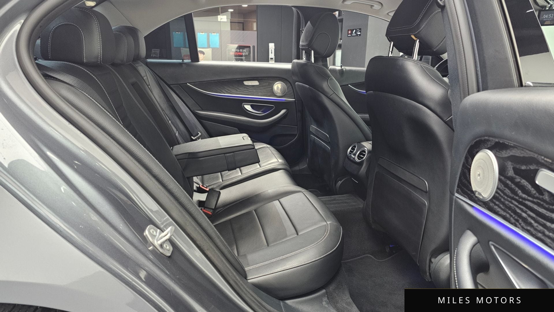 Mercedes-Benz E-Class W213 2017 — миниатюра 12