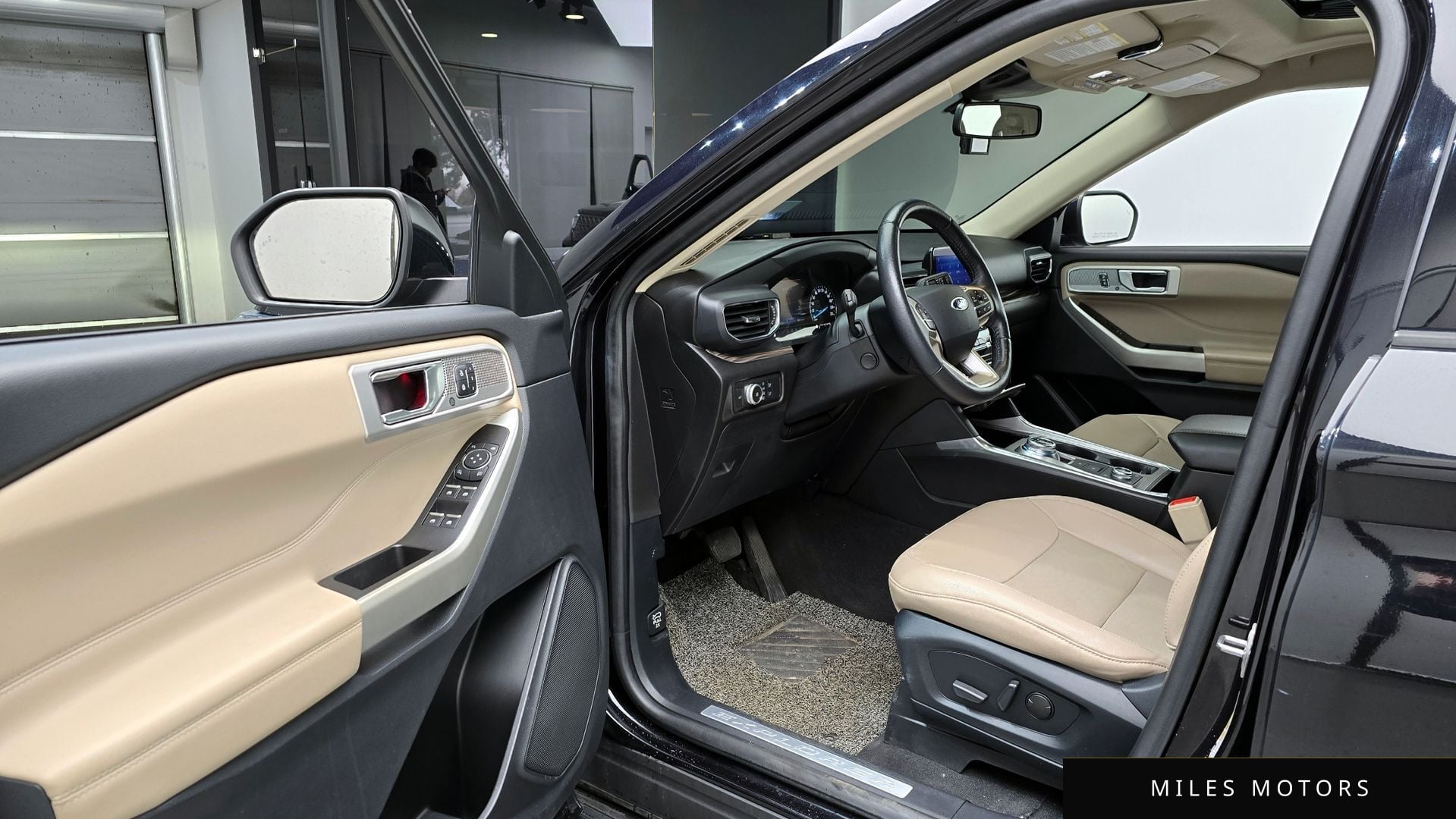 Ford Explorer 2021 — миниатюра 11