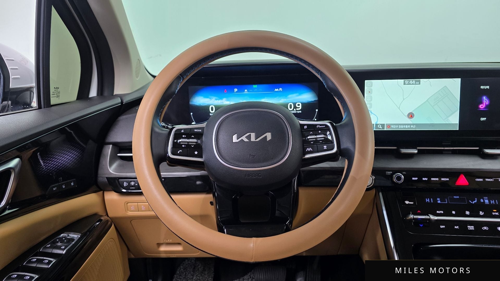 Kia Carnival 2023 — миниатюра 14