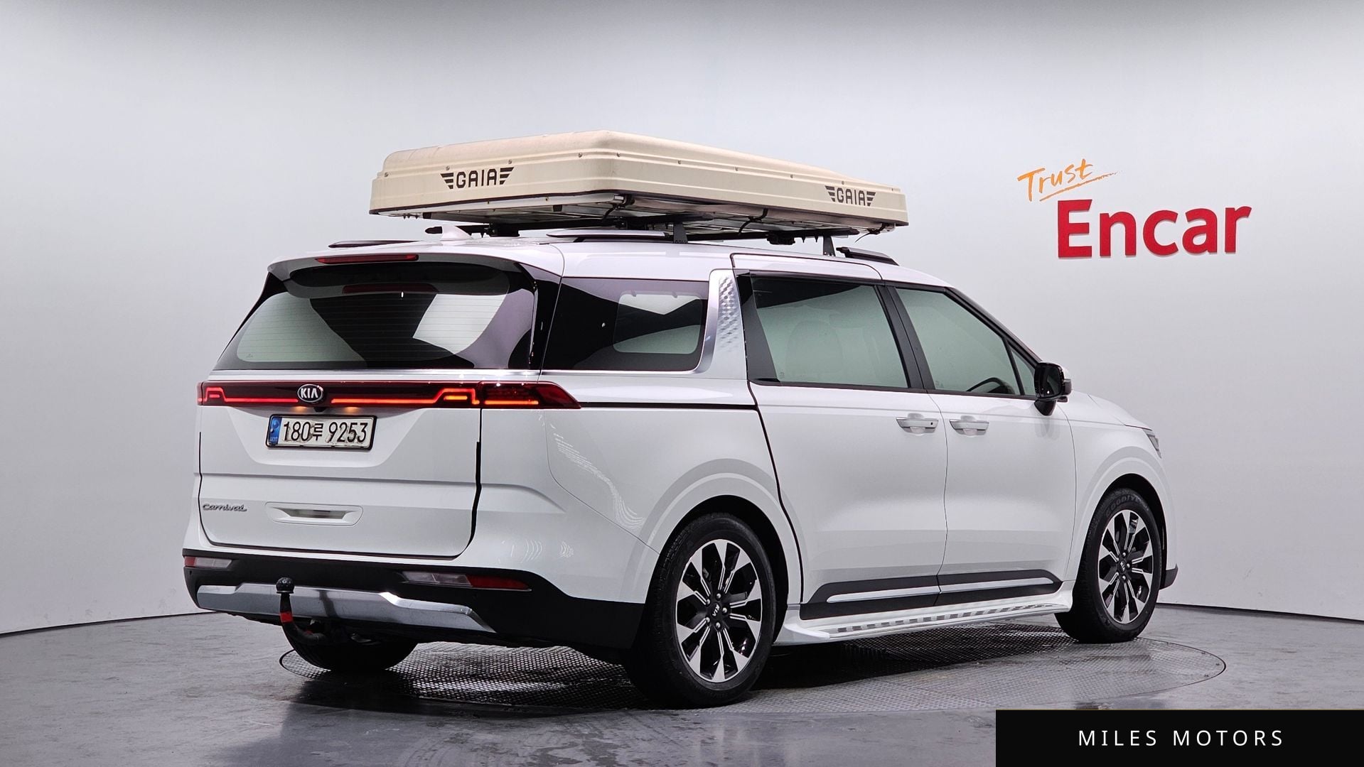 Kia Carnival 2021 — миниатюра 2