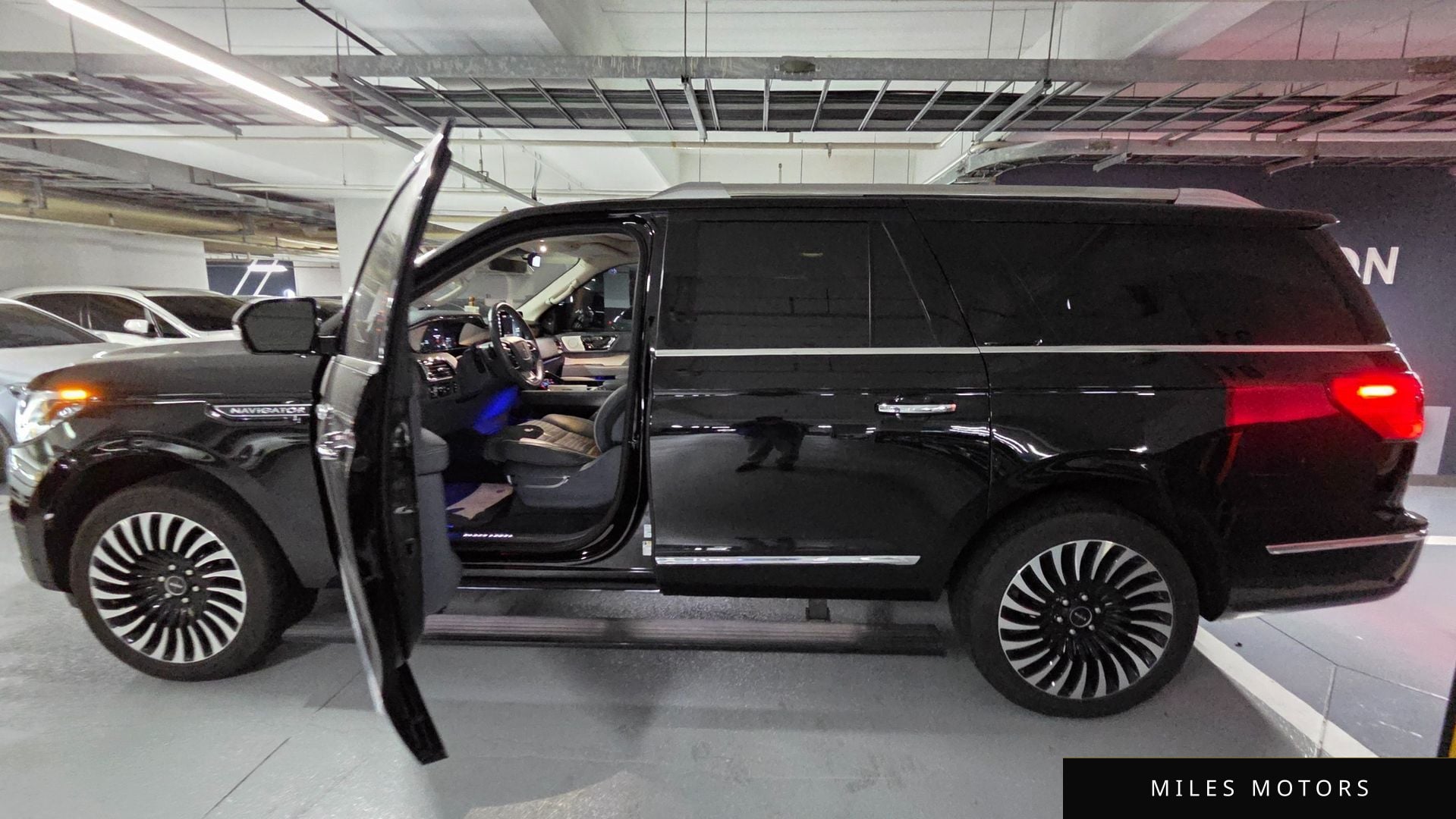 Lincoln Navigator 2019 — миниатюра 11
