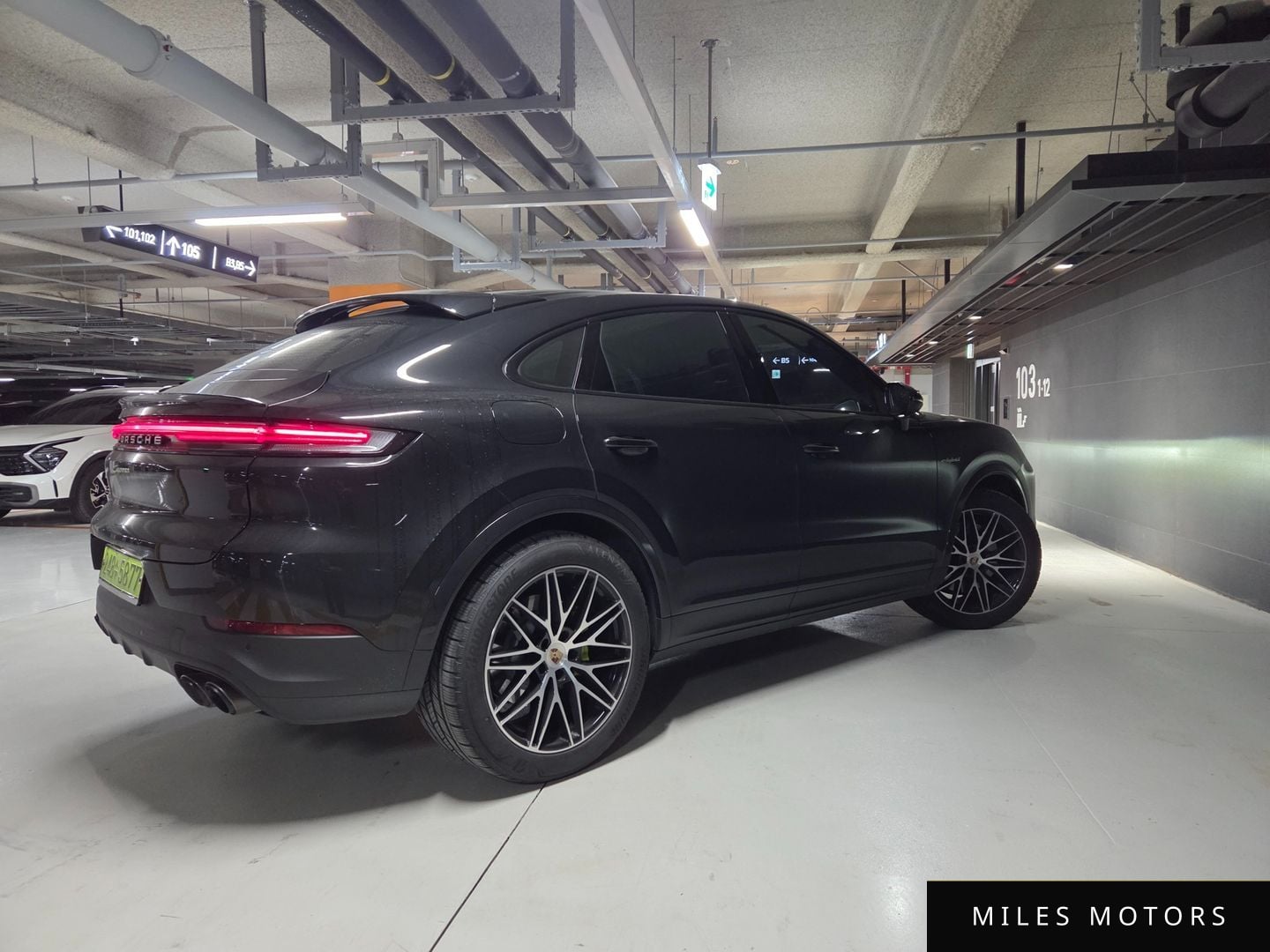 Porsche Cayenne 2025 — миниатюра 5