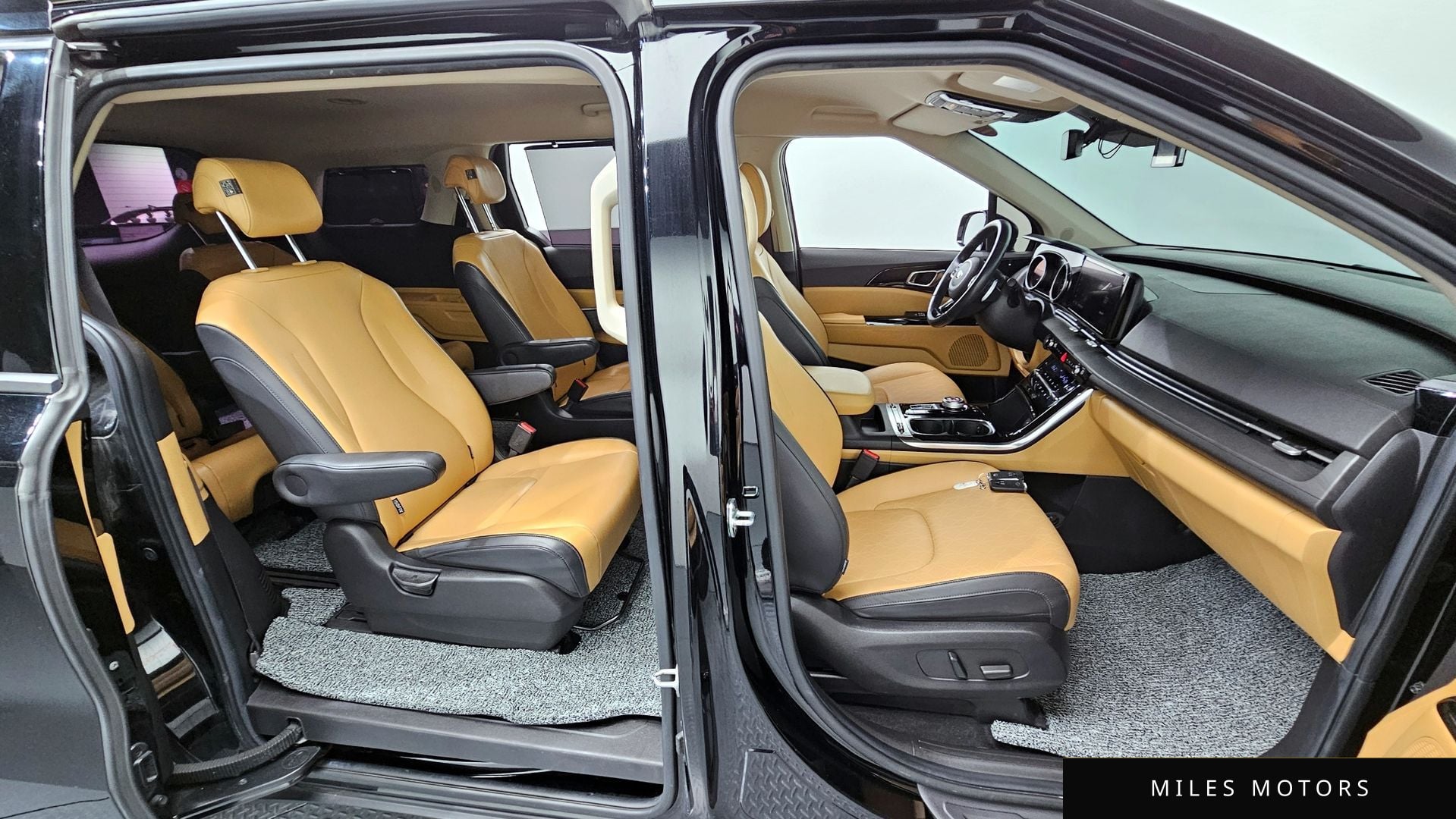 Kia Carnival 2021 — миниатюра 12