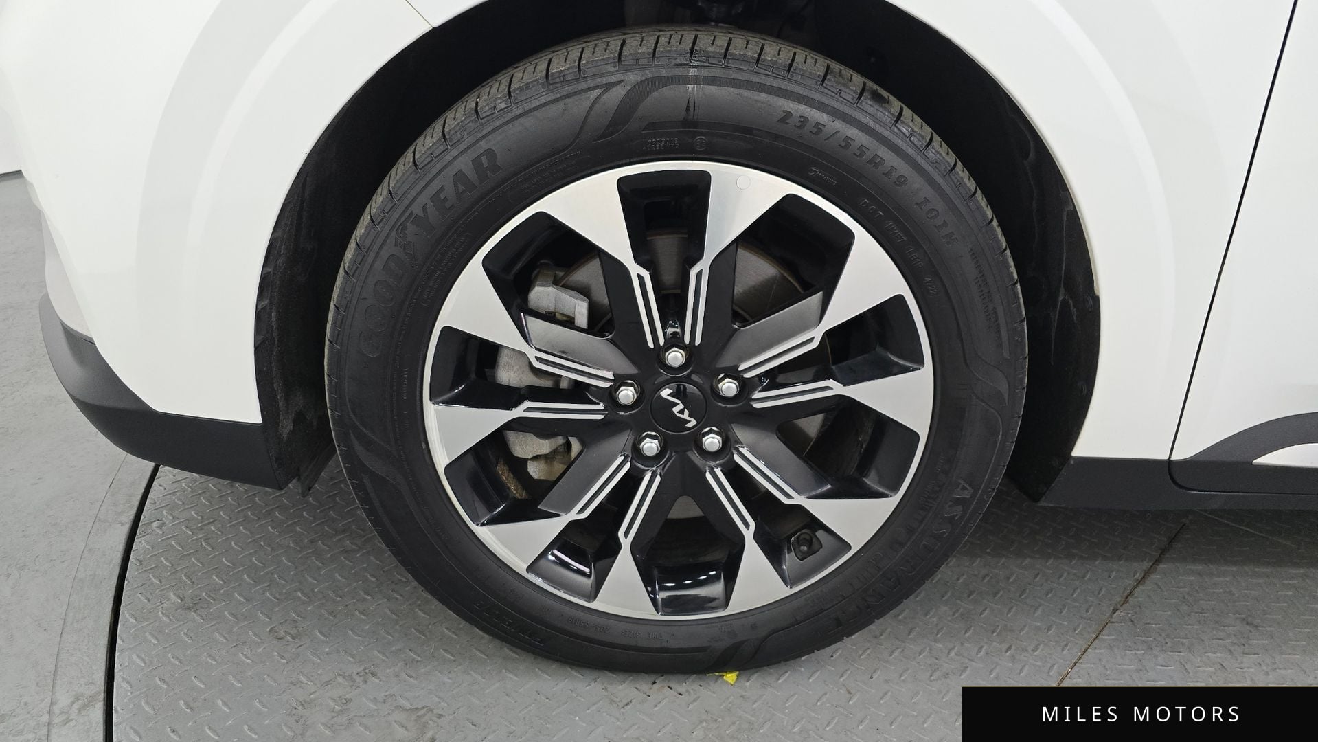 Kia Carnival 2023 — миниатюра 5