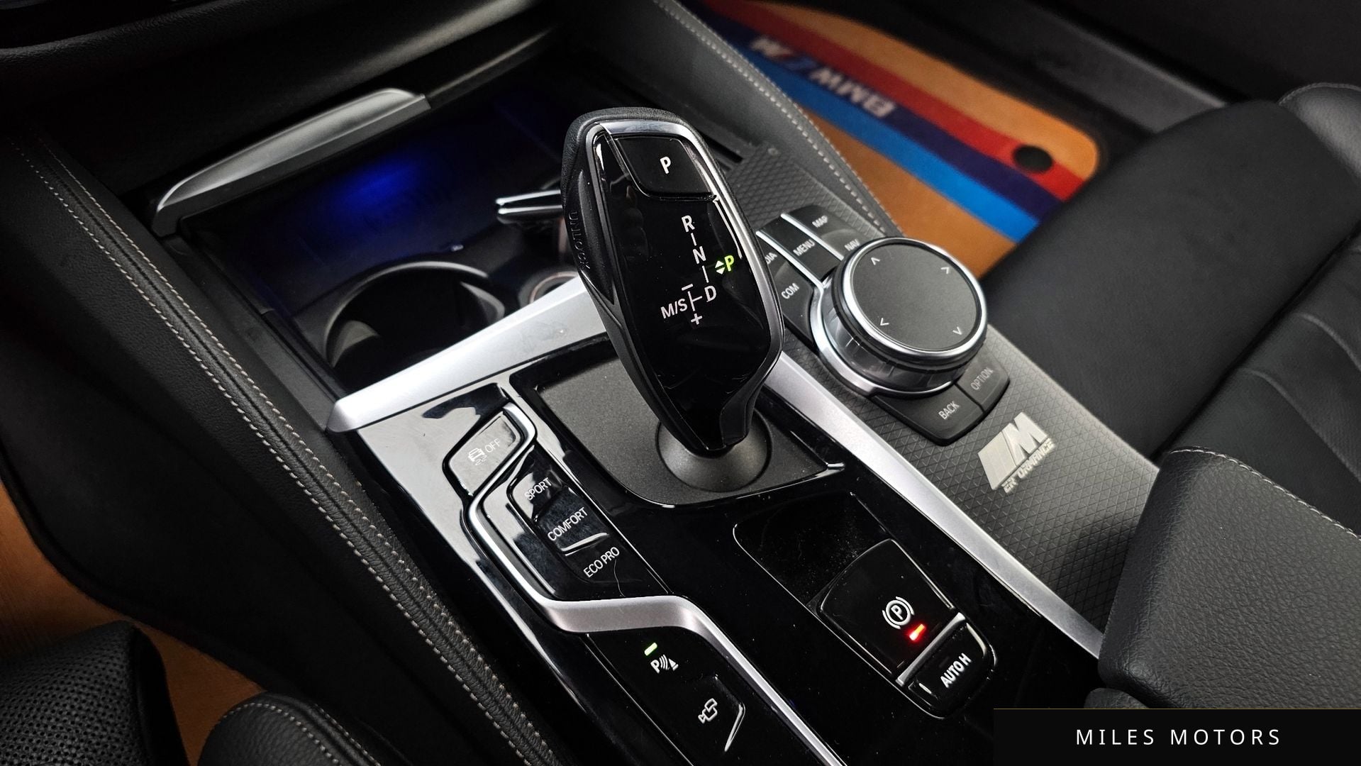 BMW 5 Series (G30) 2023 — миниатюра 9