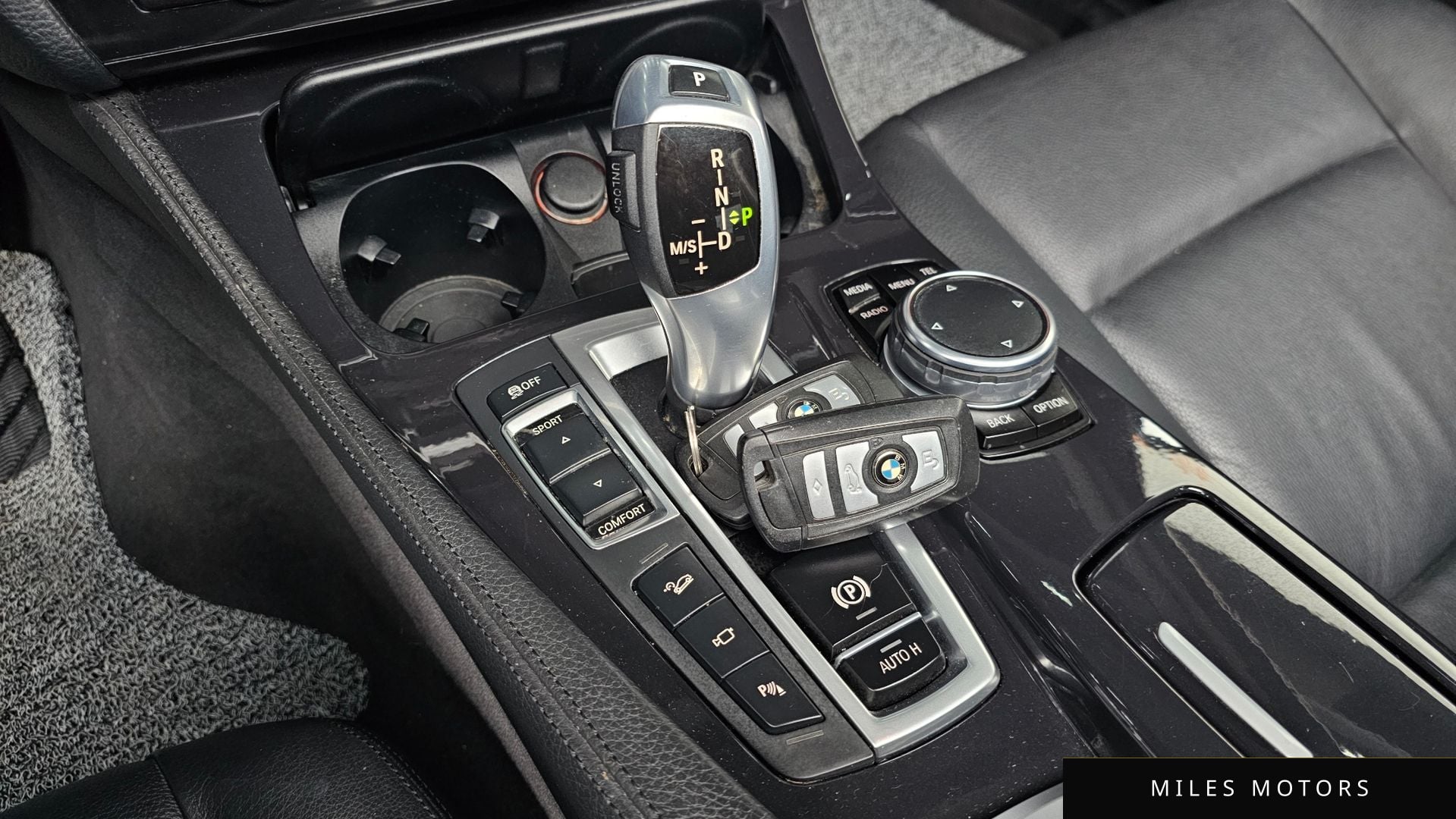 BMW 5 Series (F10) 2016 — миниатюра 9
