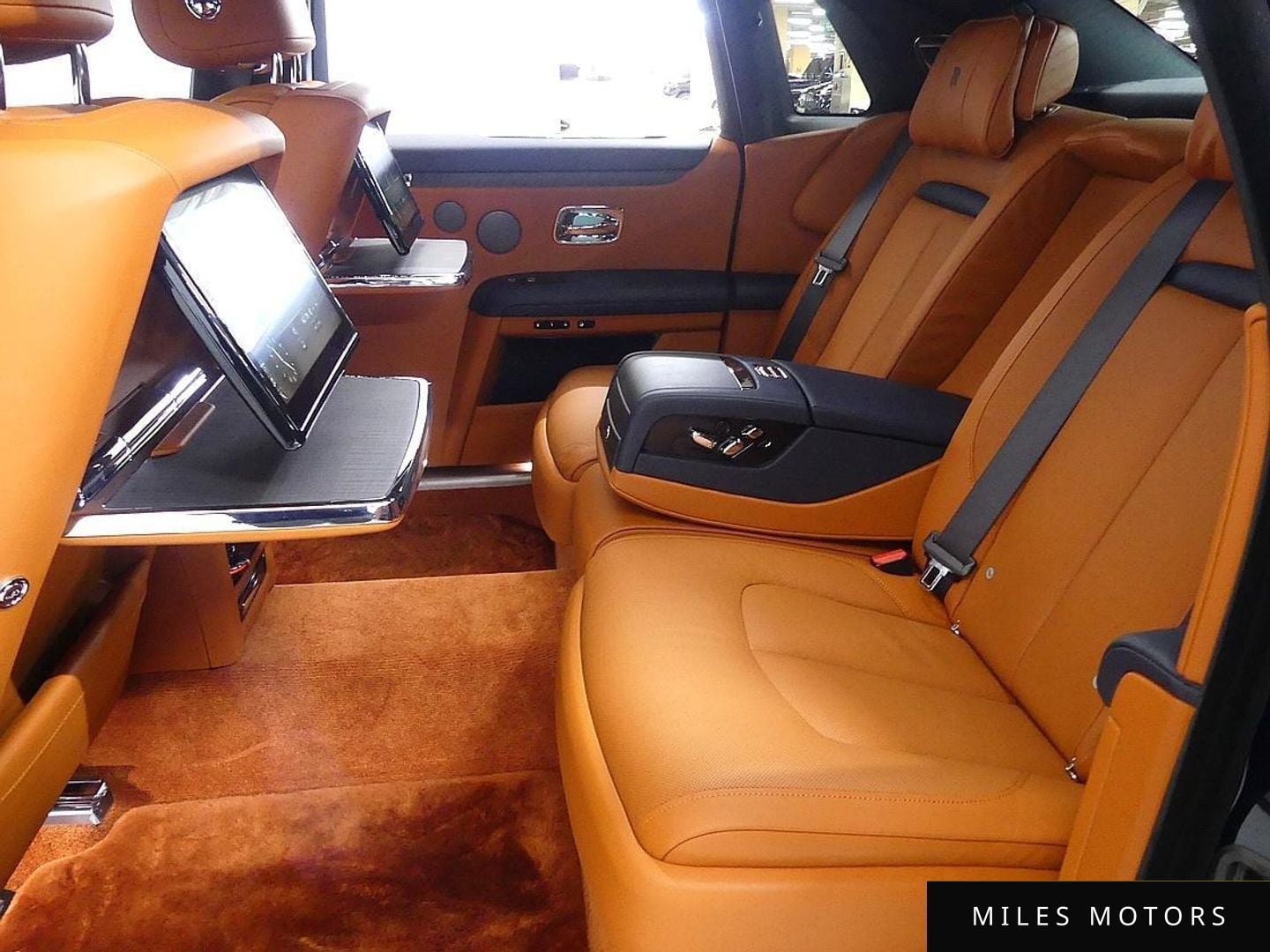 Rolls-Royce 고스트 2022 — миниатюра 10