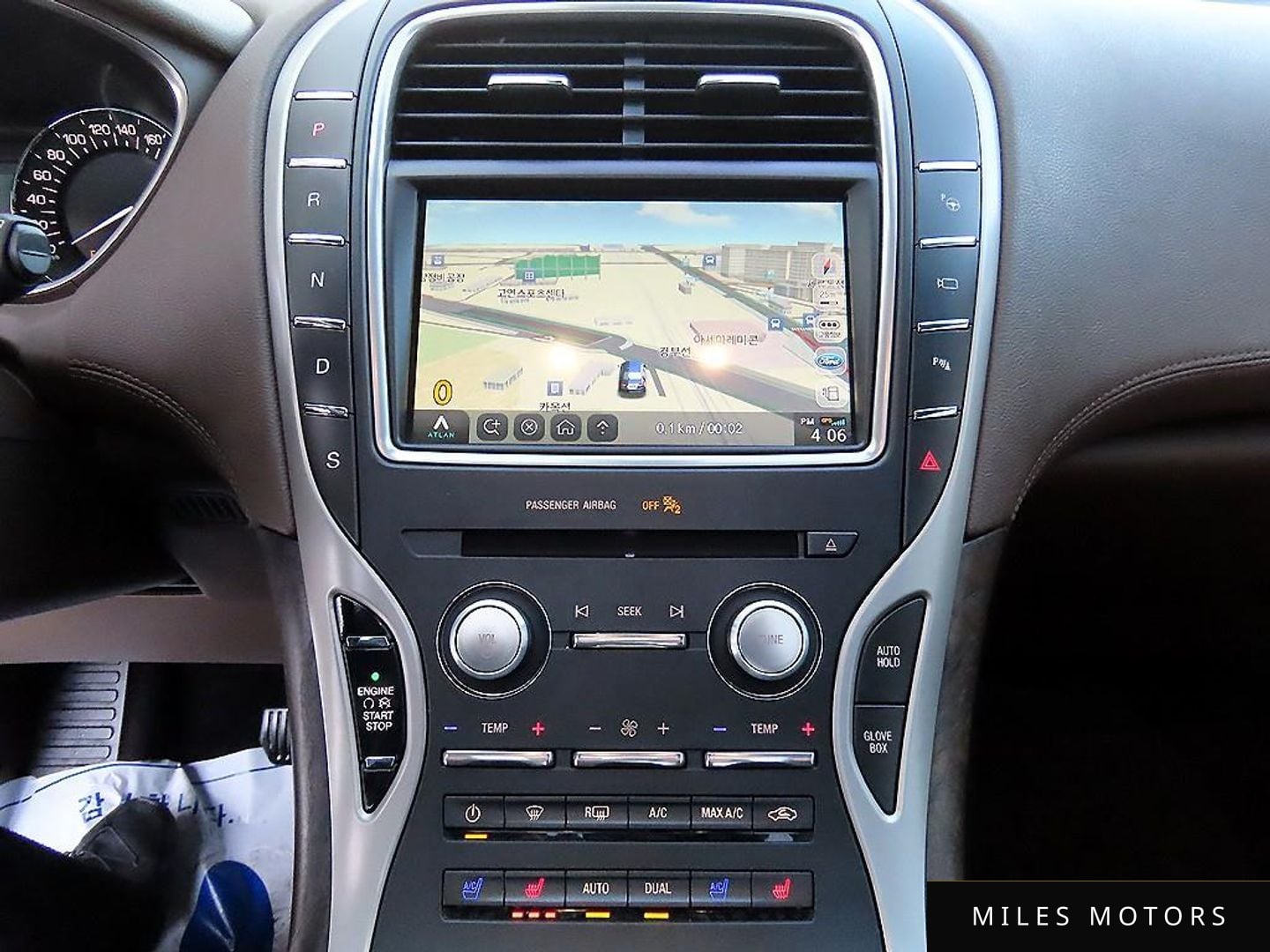 Lincoln MKX 2017 — миниатюра 12