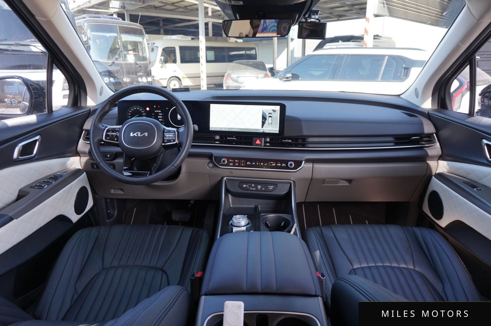 Kia Canival 2025 — миниатюра 7
