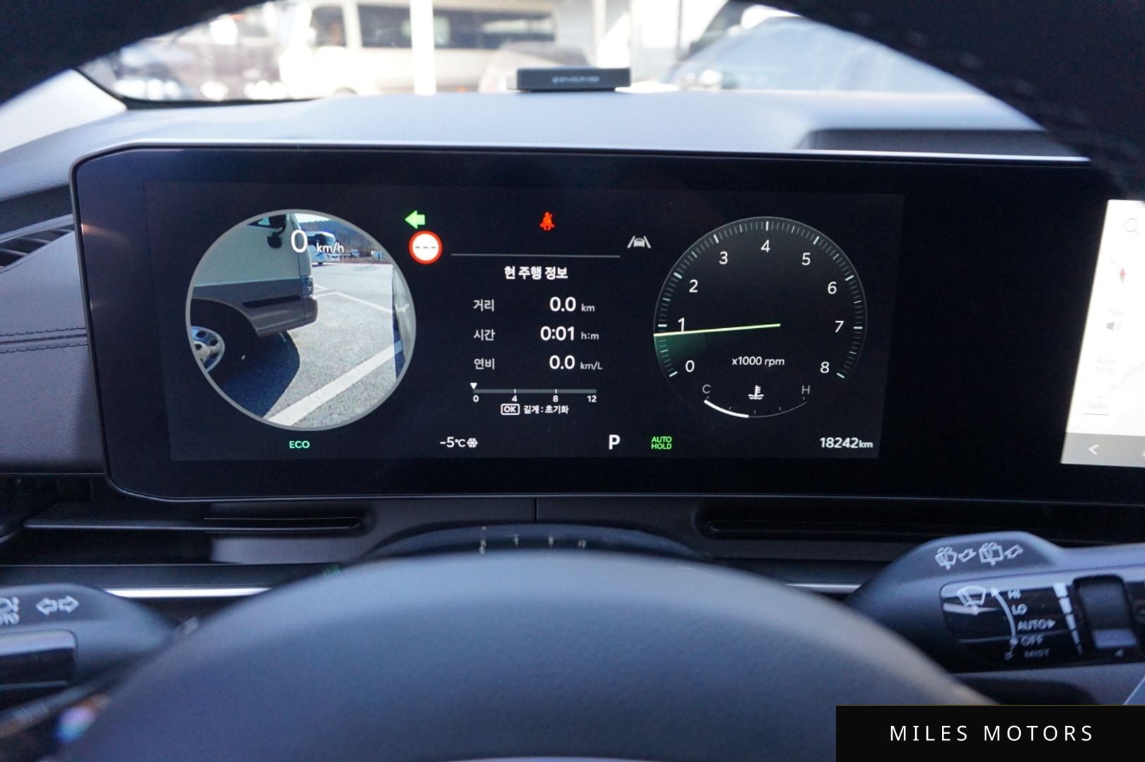 Kia Canival 2025 — миниатюра 8