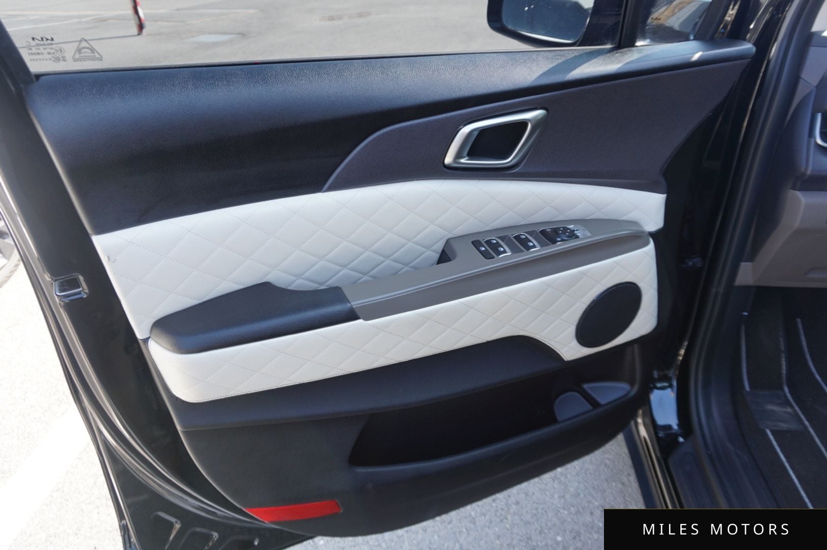 Kia Canival 2025 — миниатюра 17