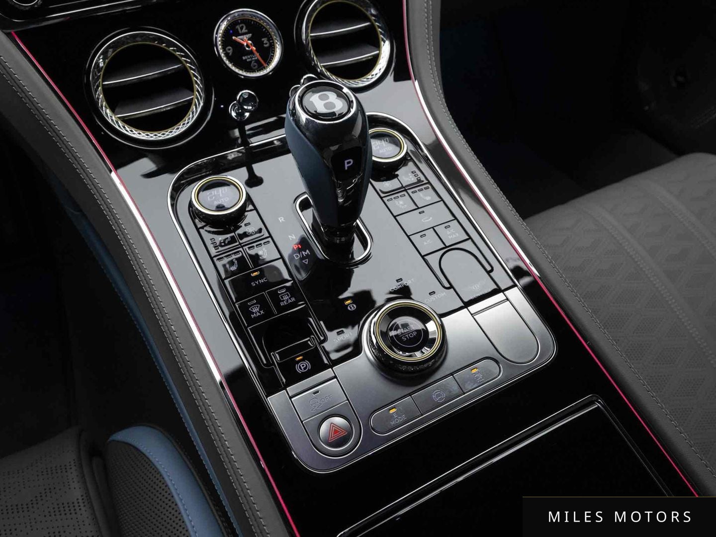 Bentley Continental GT 2025 — миниатюра 9