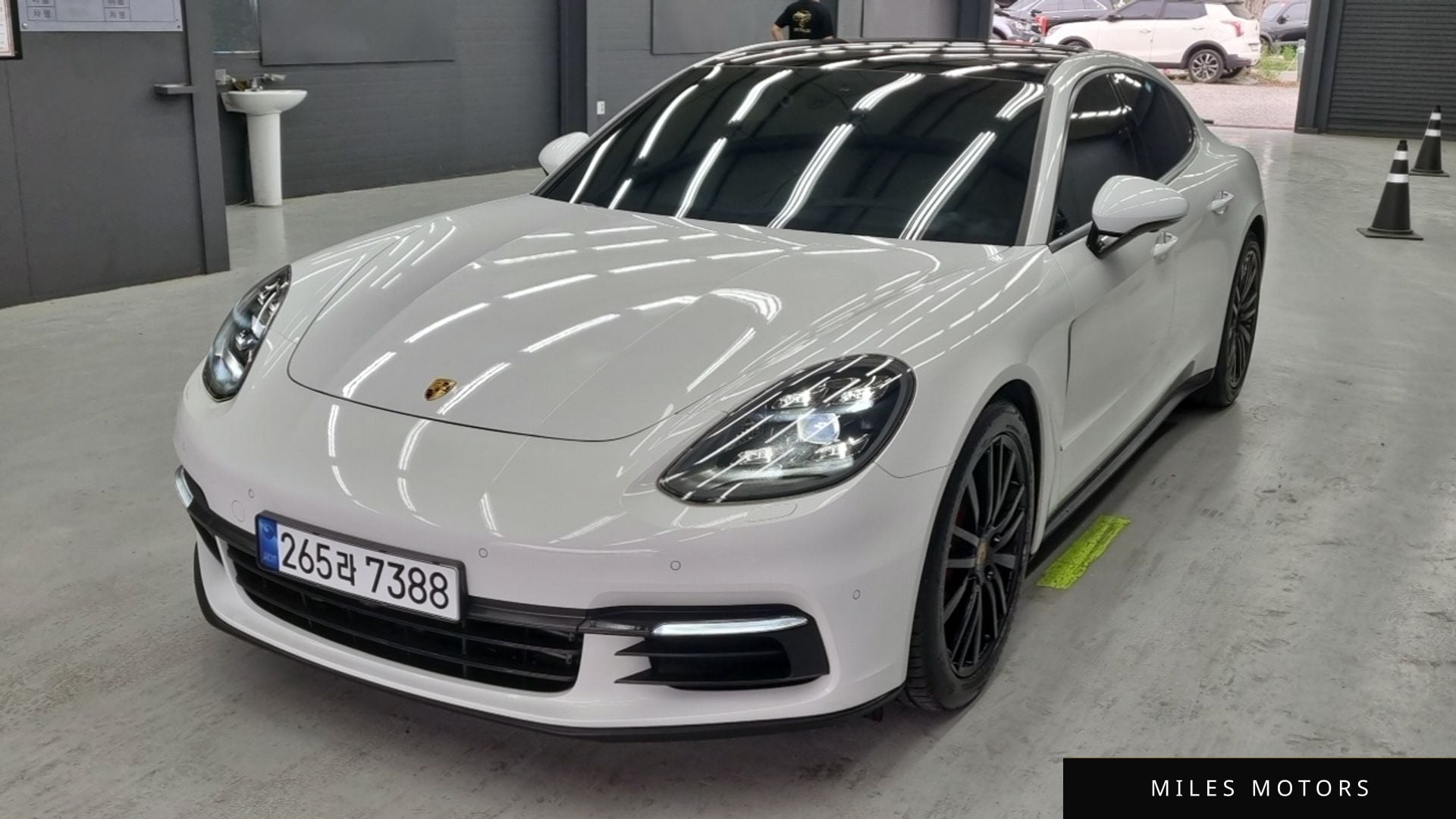 Porsche Panamera 2018 — миниатюра 3