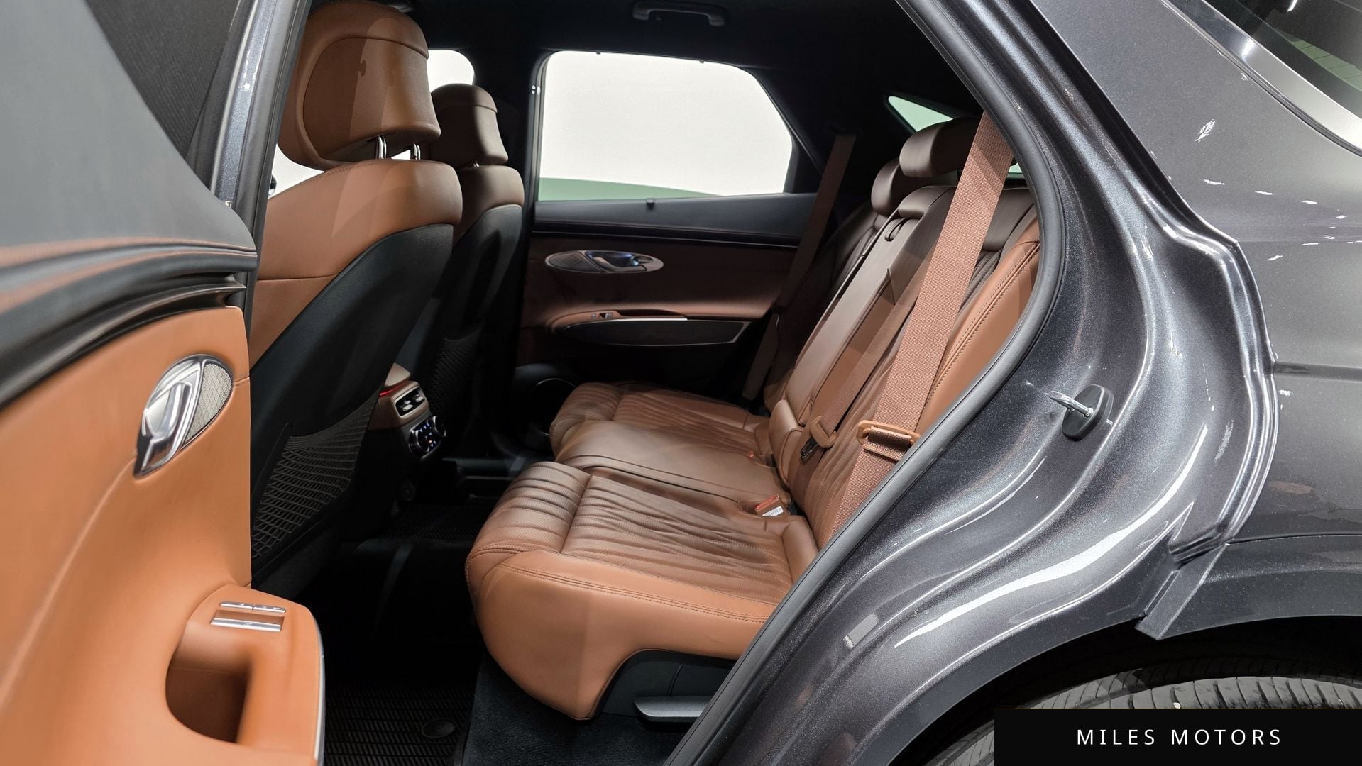 Genesis GV70 2023 — миниатюра 12