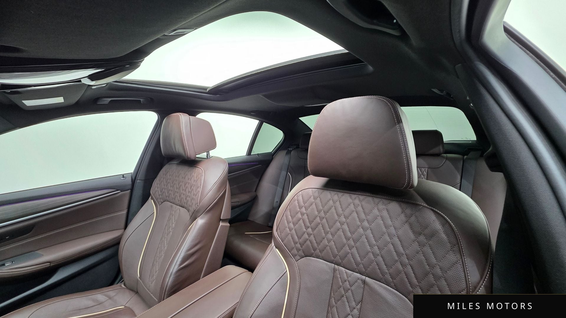 BMW 5시리즈 (G30) 2021 — миниатюра 12