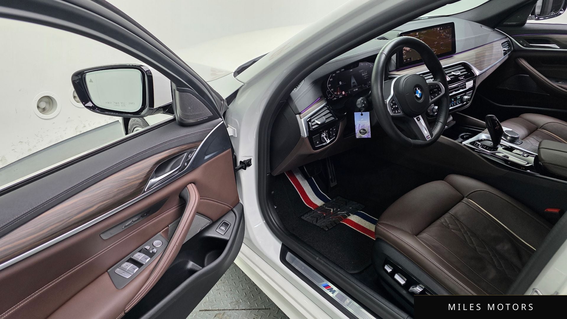 BMW 5시리즈 (G30) 2021 — миниатюра 13