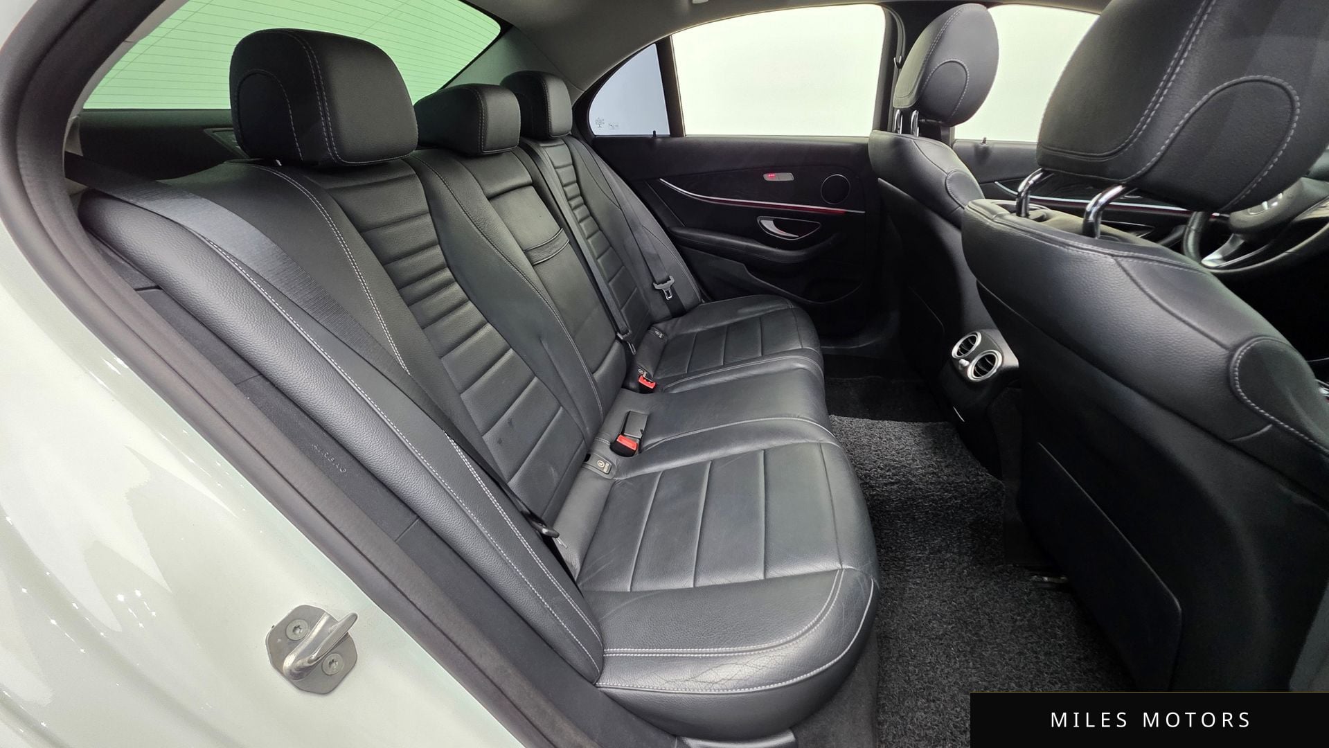 Mercedes-Benz E-클래스 W213 2017 — миниатюра 19