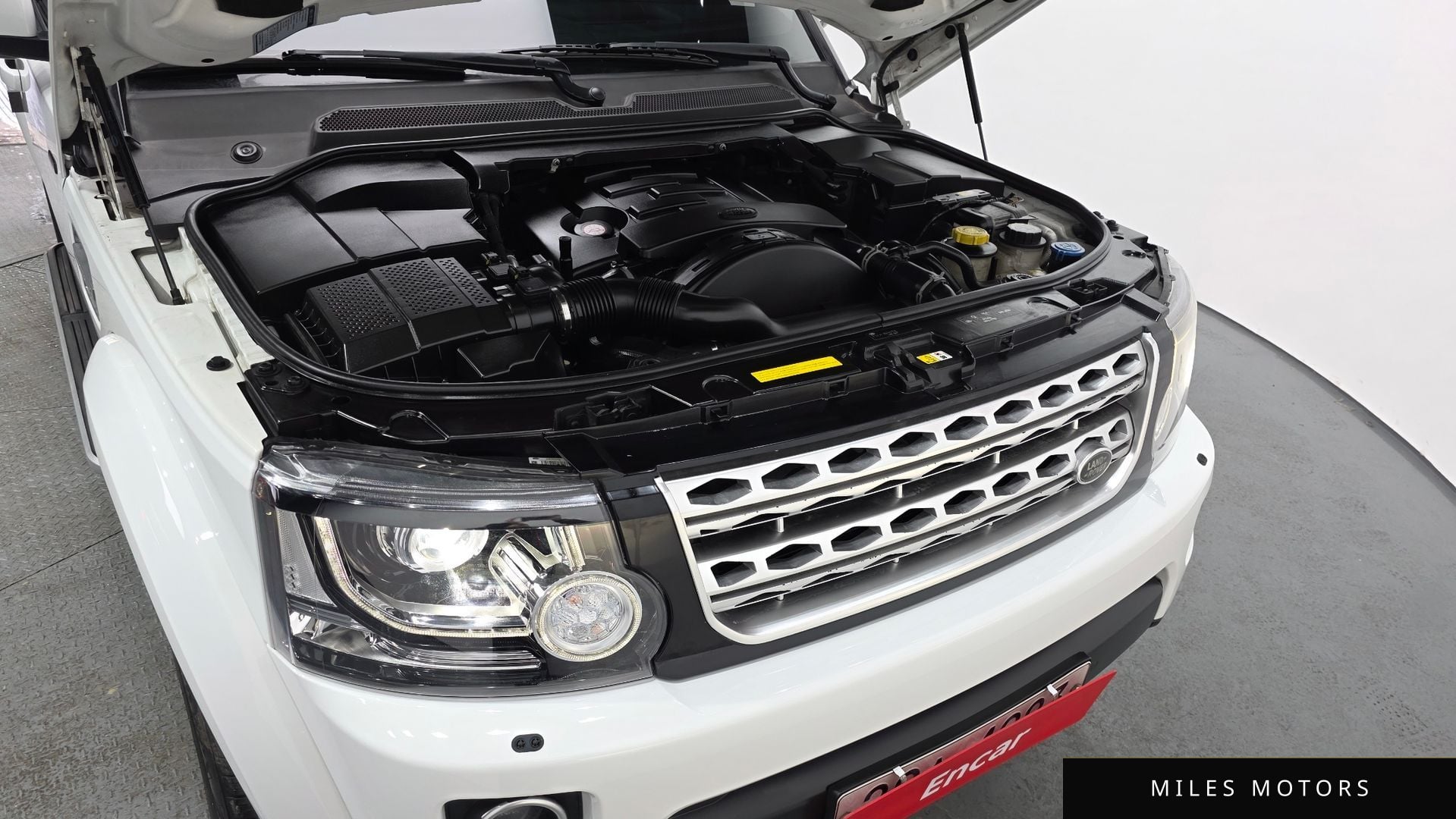 Land Rover Discovery 2015 — миниатюра 6