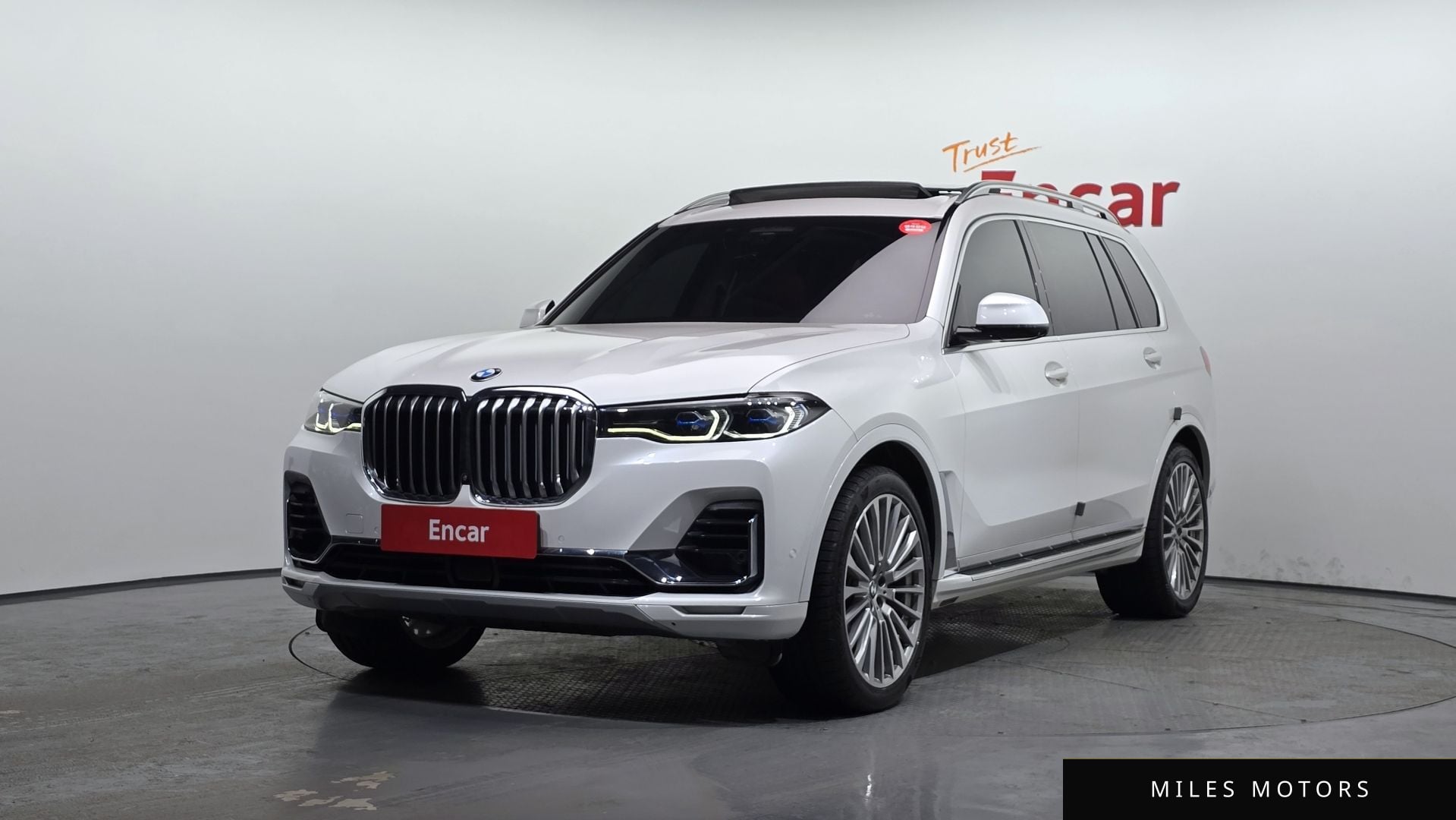 BMW X7 (G07) 2020 — фото 1 из 12