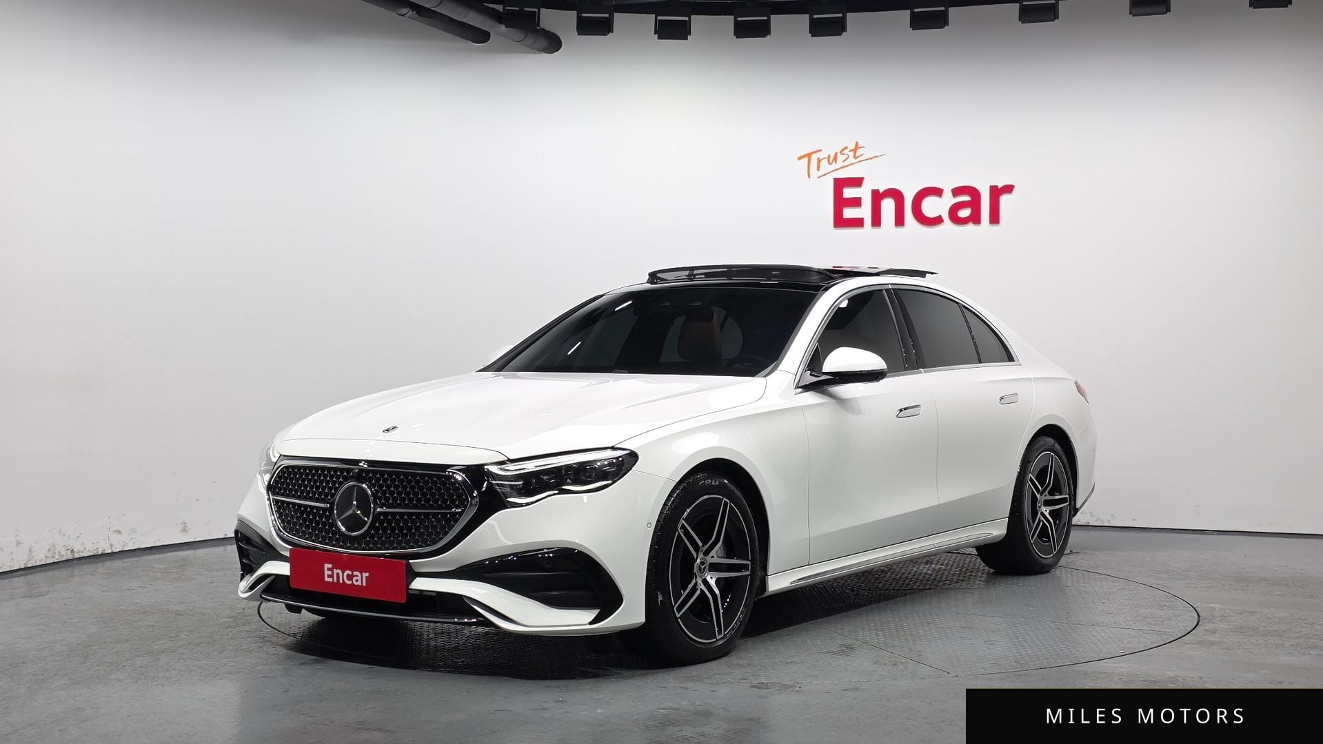 Mercedes-Benz E-Class W214 2025 — фото 1 из 12