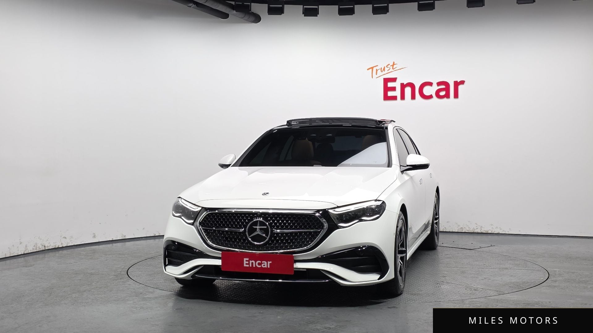 Mercedes-Benz E-Class W214 2025 — миниатюра 3