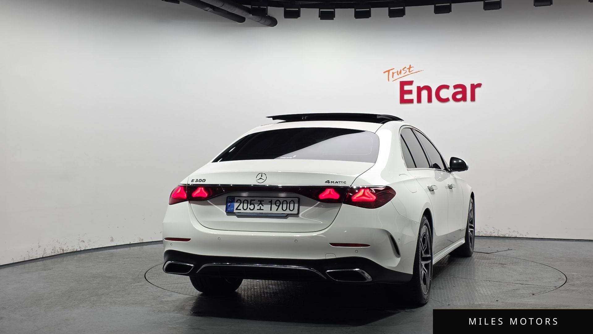 Mercedes-Benz E-Class W214 2025 — миниатюра 4