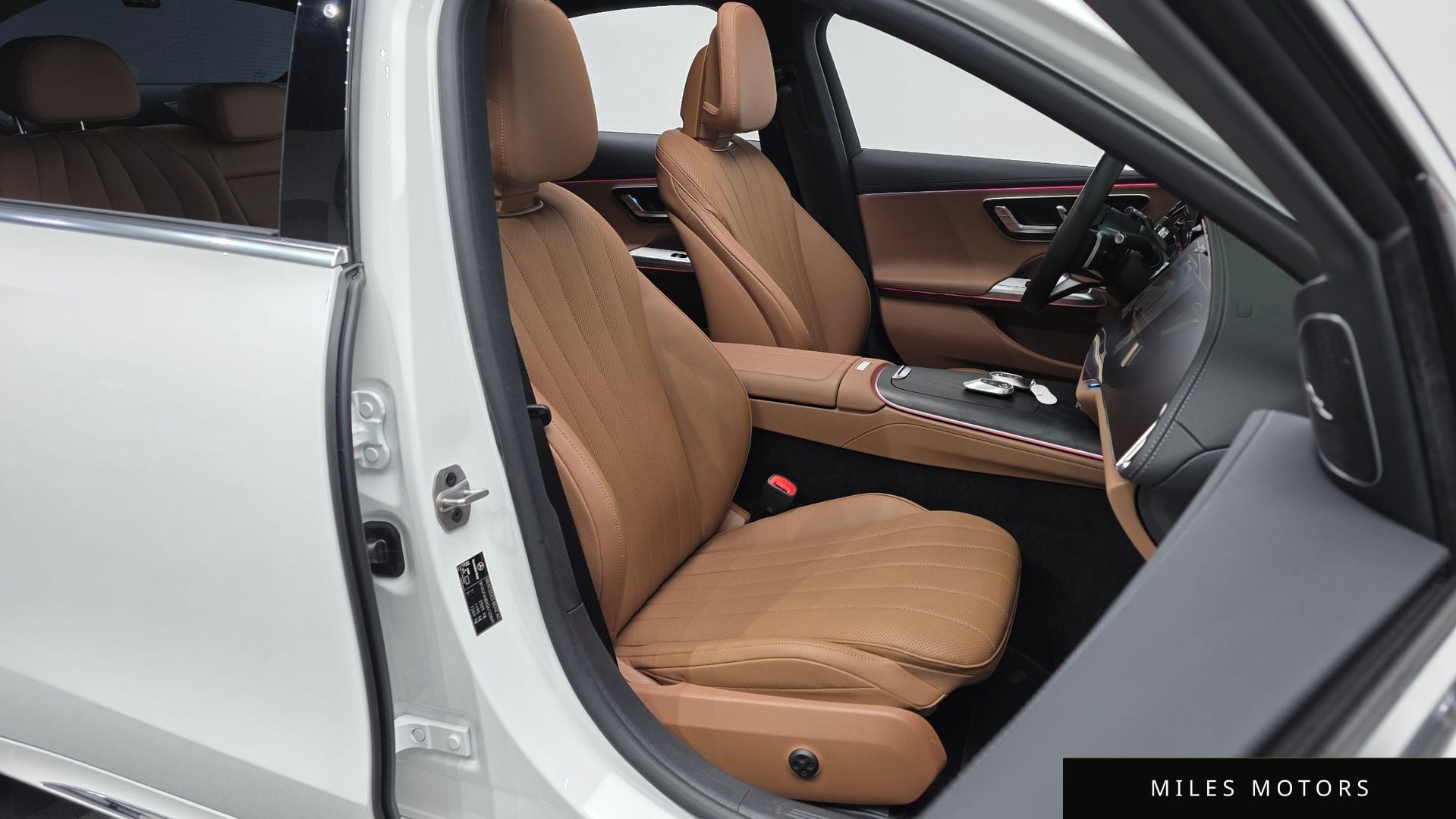 Mercedes-Benz E-Class W214 2025 — миниатюра 10