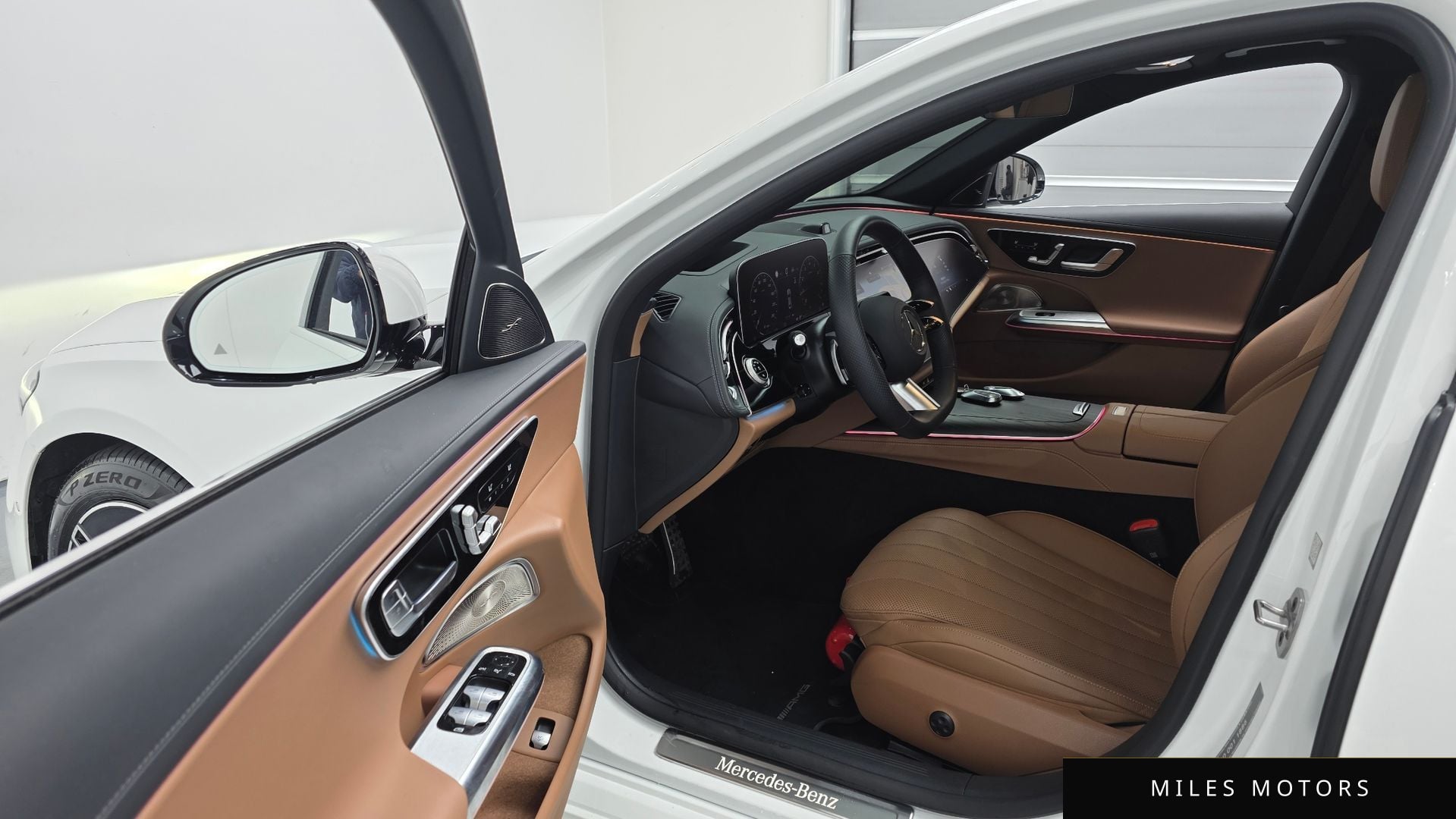 Mercedes-Benz E-Class W214 2025 — миниатюра 11