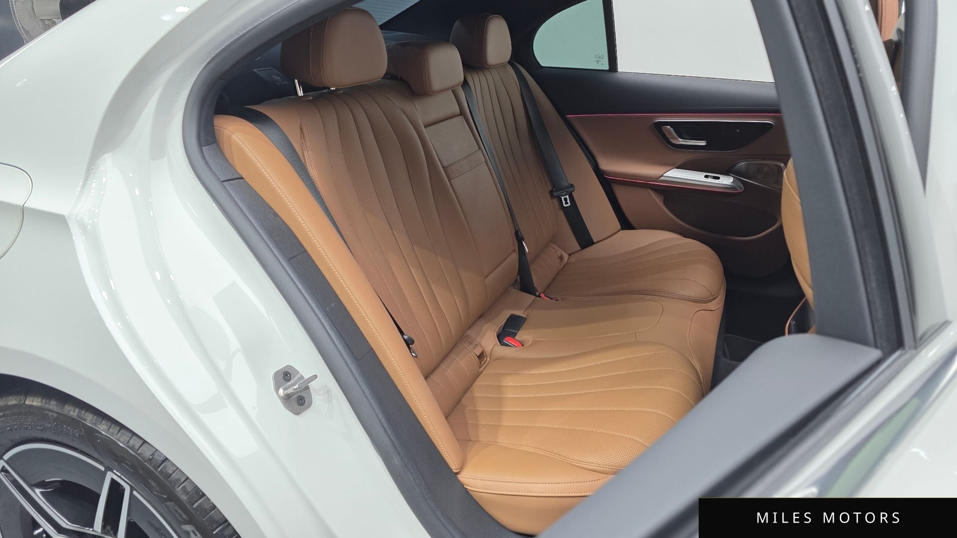 Mercedes-Benz E-Class W214 2025 — миниатюра 12